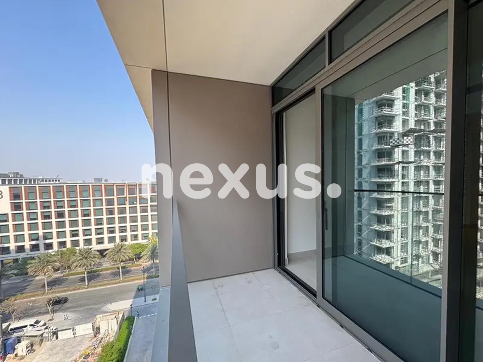 BOULEVARD VIEWS| SEMI FURNISHED| EXCLUSIVE