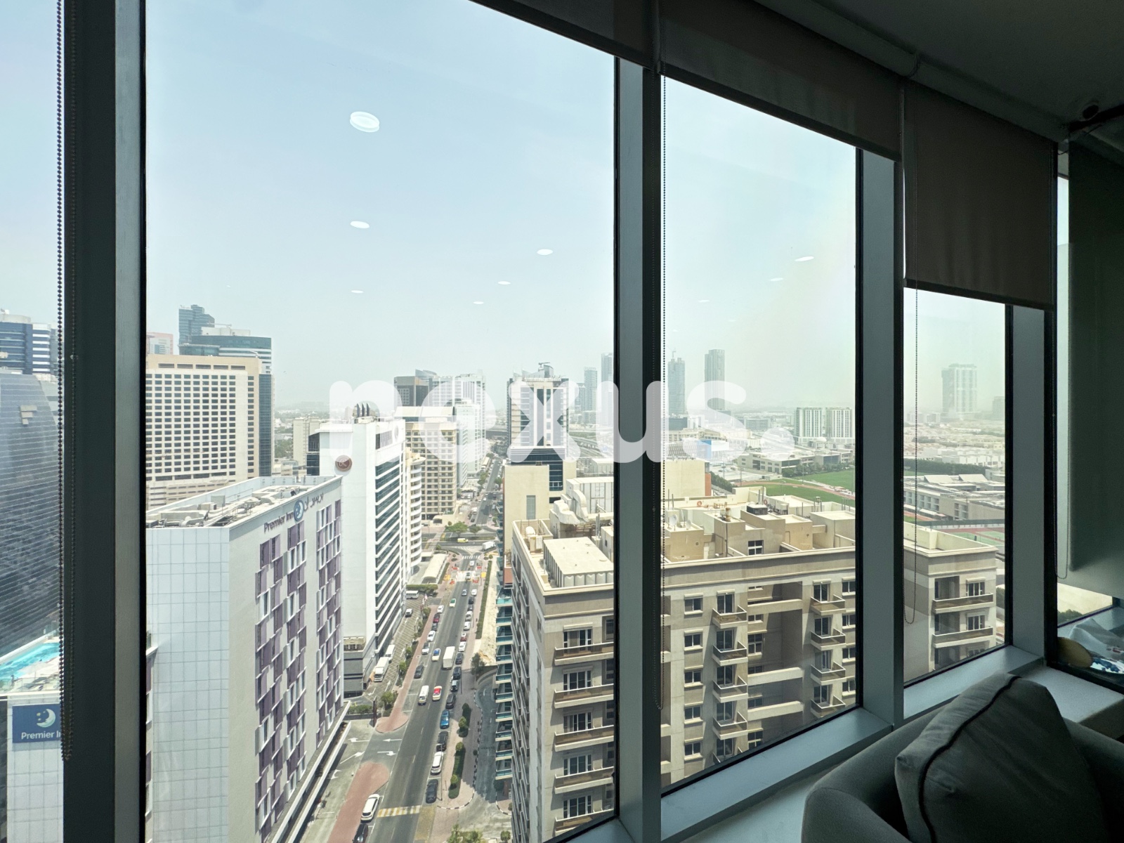 SEA AND PALM VIEW | TENANTED | FURNISHED