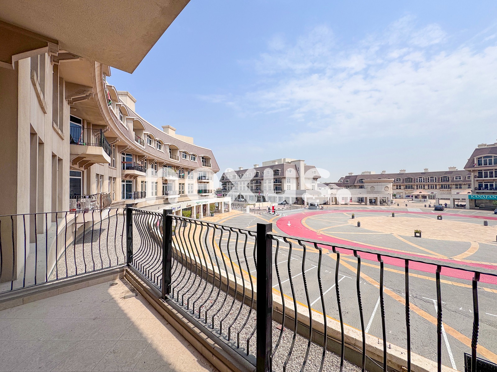 Spacious | Community Living | Bright