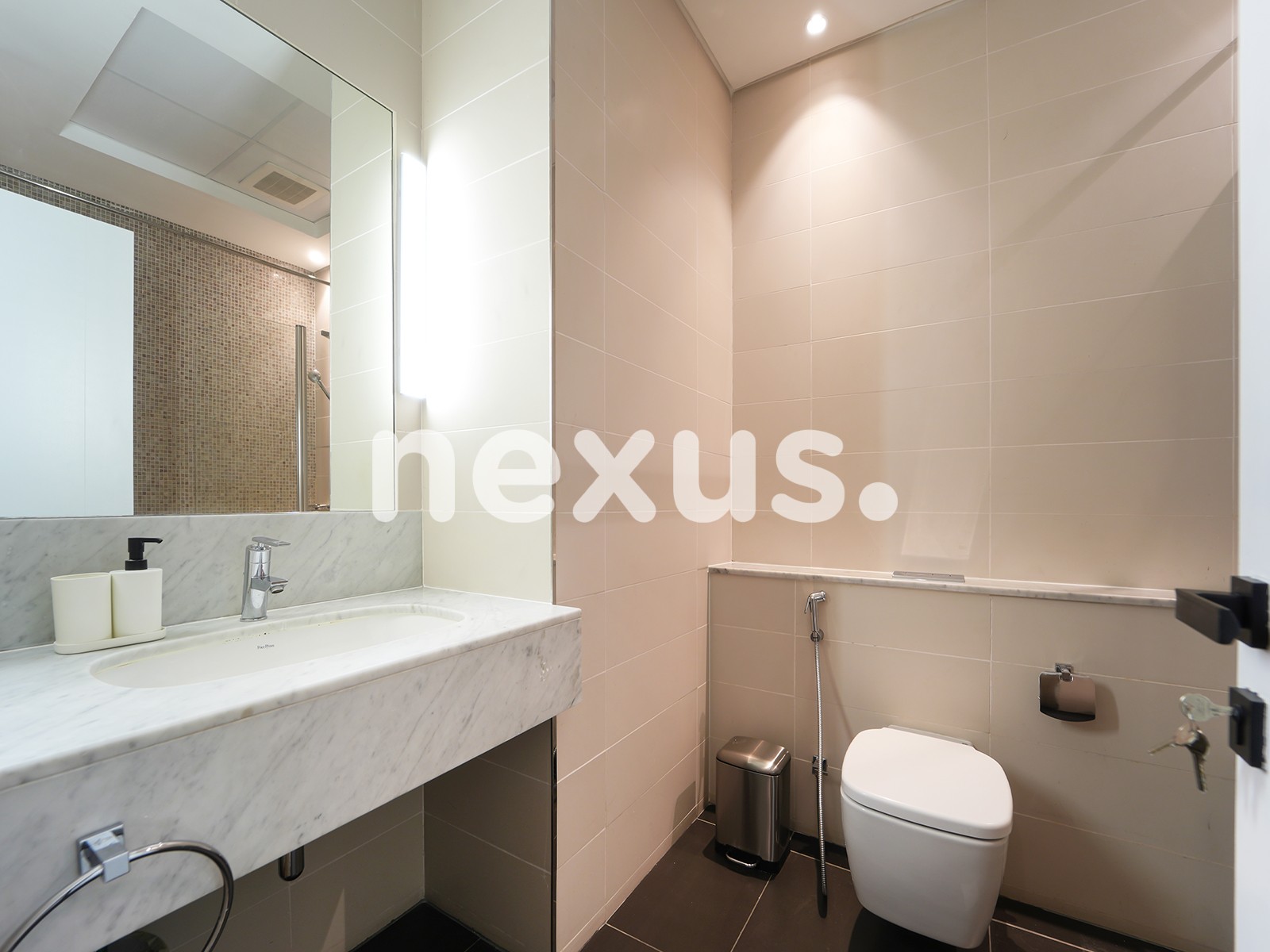 Luxury Living | Fully Upgraded | Prime Location