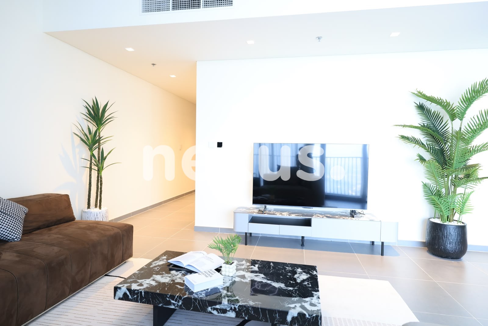 HIGH FLOOR | EXCLUSIVE | AVAILABLE NOW