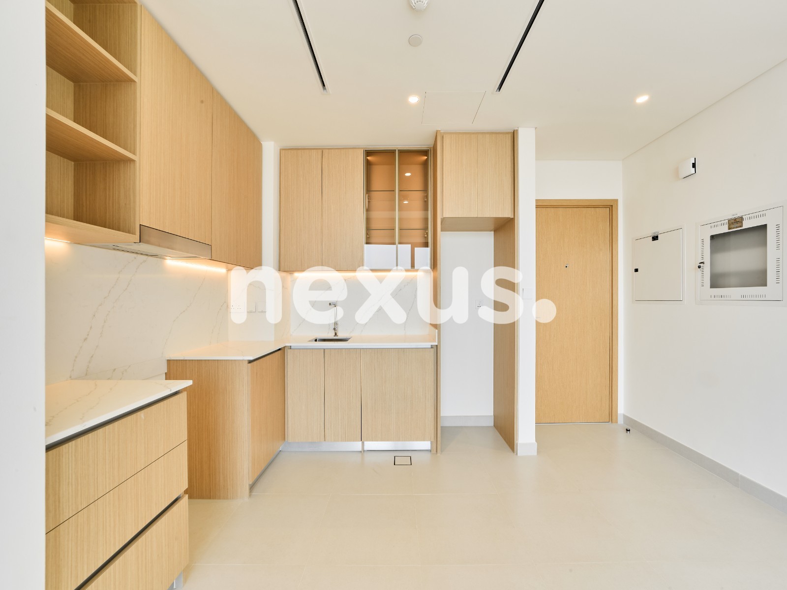 1BD| VILLA AND LAGOON VIEW | TENANTED