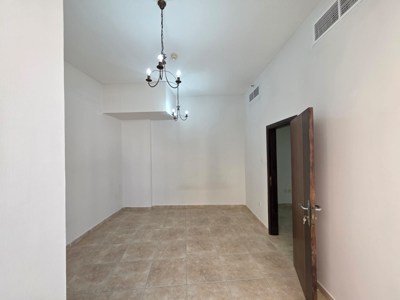 Spacious Unit| Flexible Payments in 4 to 6 chqs