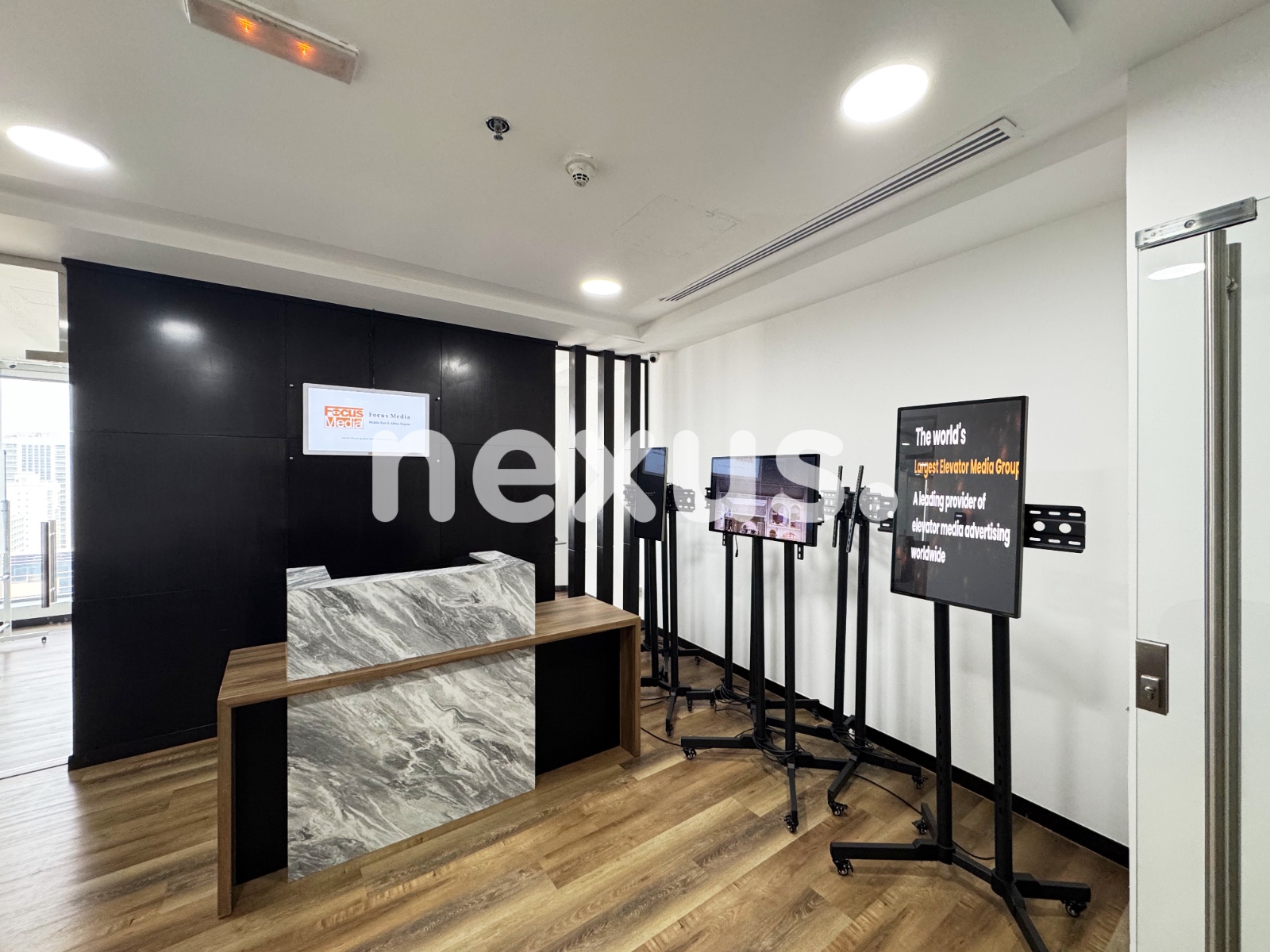 SEA AND PALM VIEW | TENANTED | FURNISHED