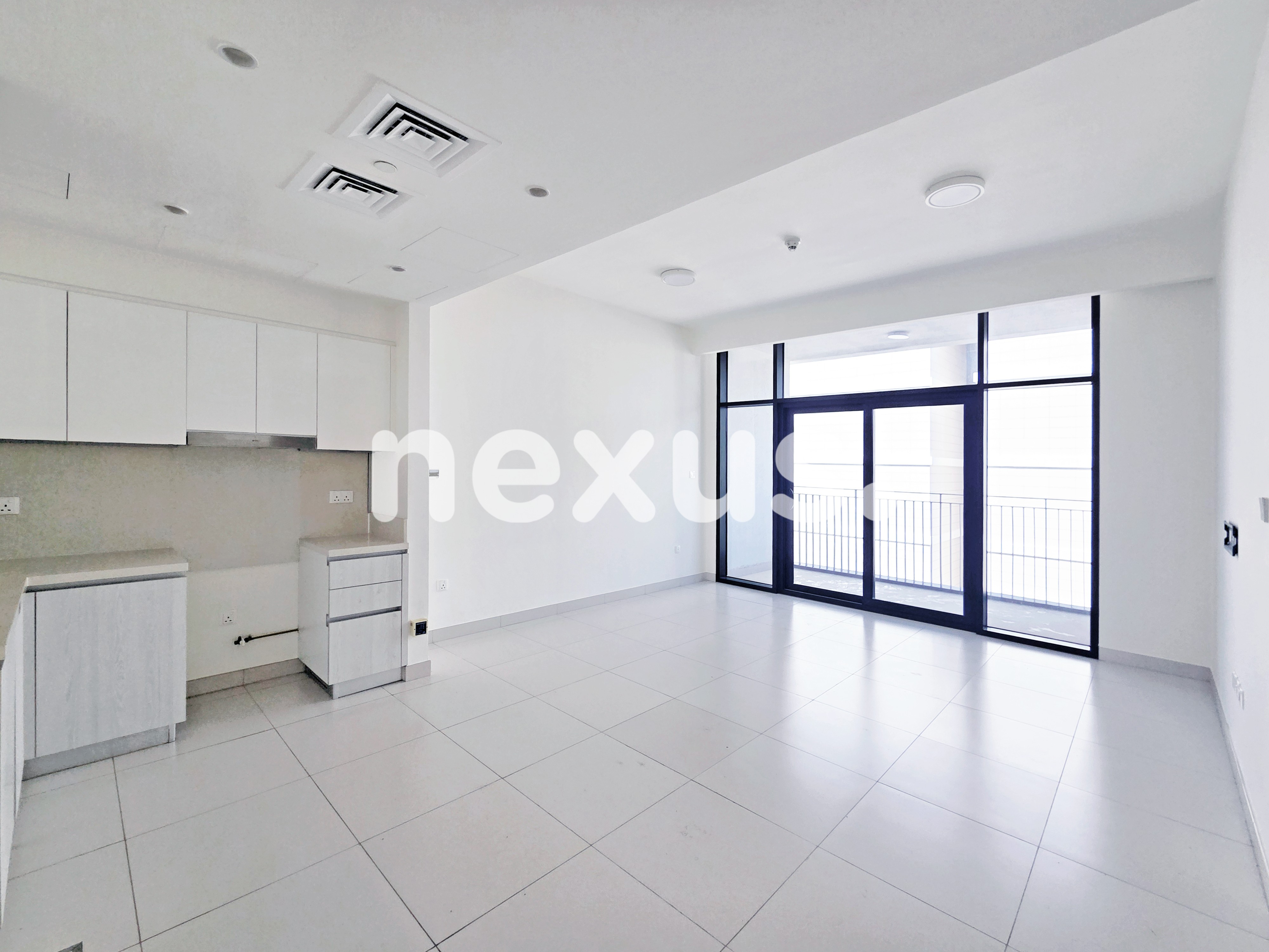 Vacant Now | High Floor | Multiple Cheques