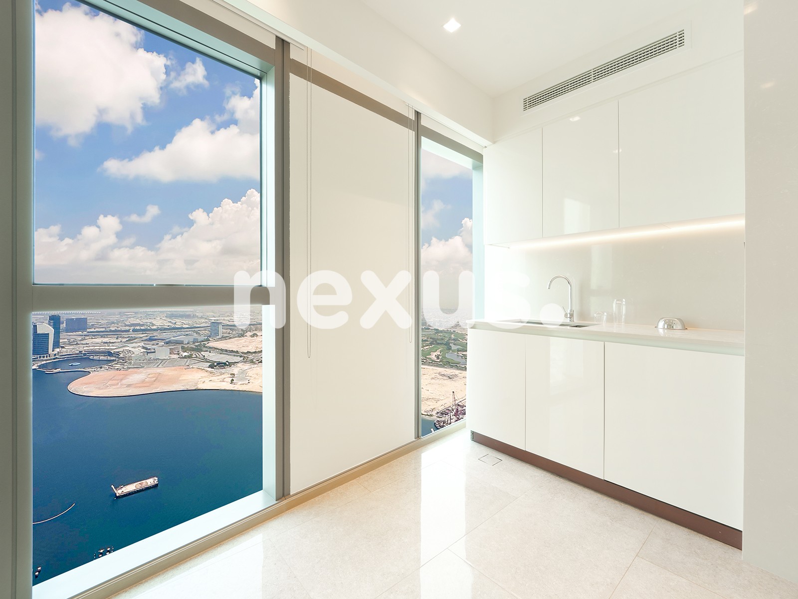 2BD| PREMIUM LIVING |CREEK VIEWS | FULLY FURNISHED