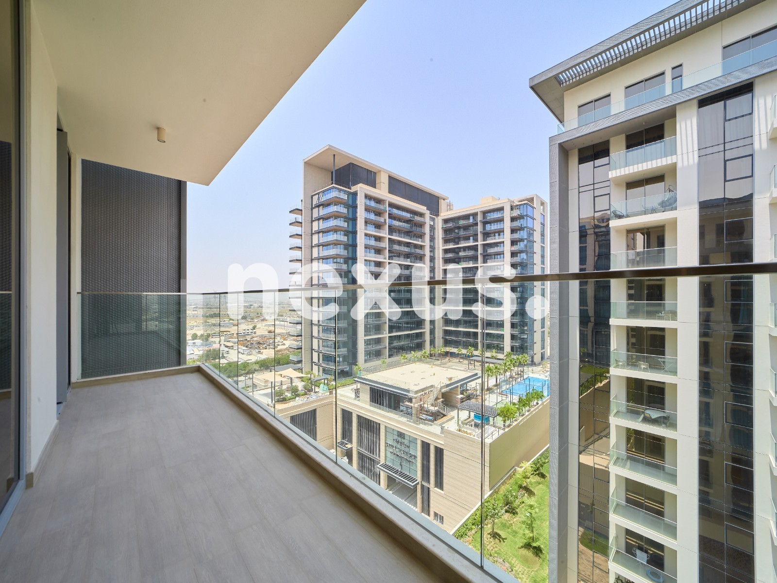 1BD | SPACIOUS | COMMUNITY & GOLF VIEWS | VACANT