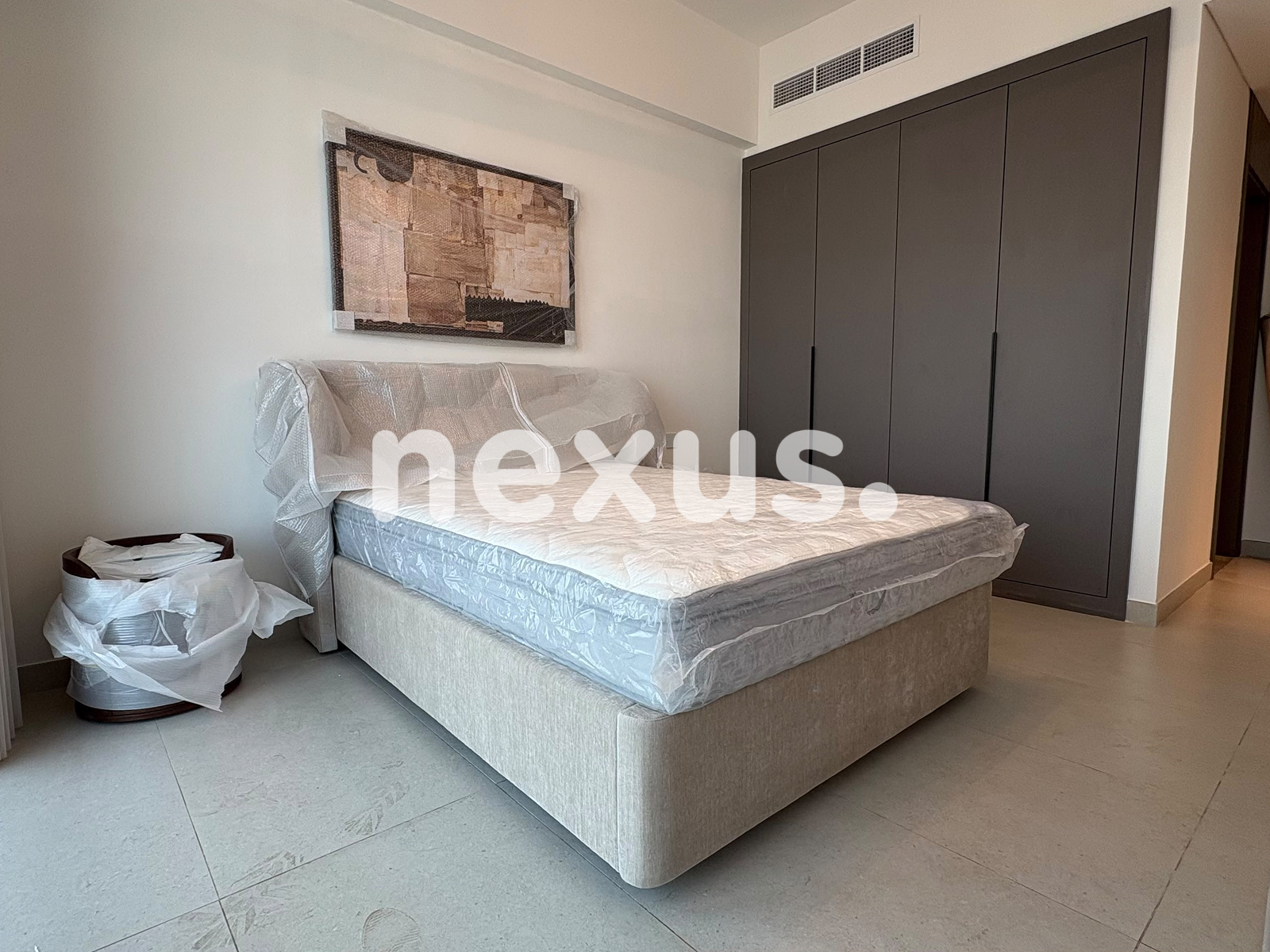 EXCLUSIVE | FULL CANAL VIEW | VACANT | CORNER UNIT