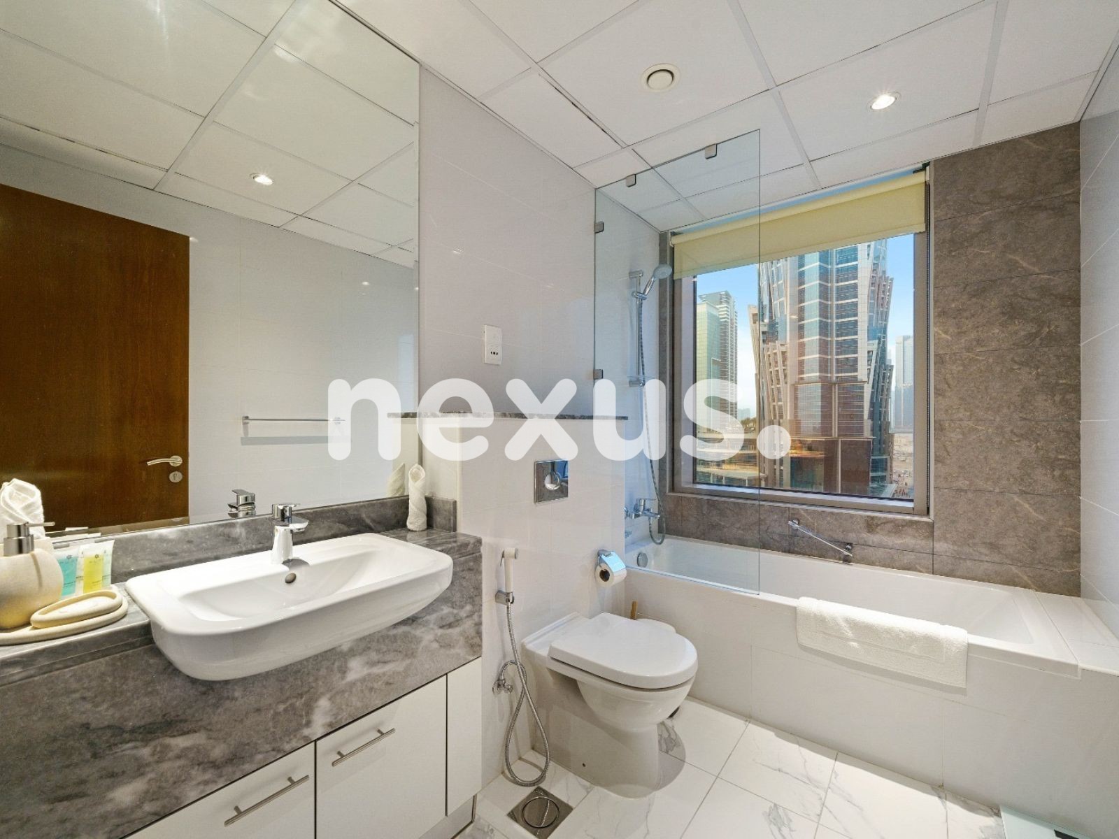 SPACIOUS | FULLY FURNISHED | CORNER | CANAL VIEW