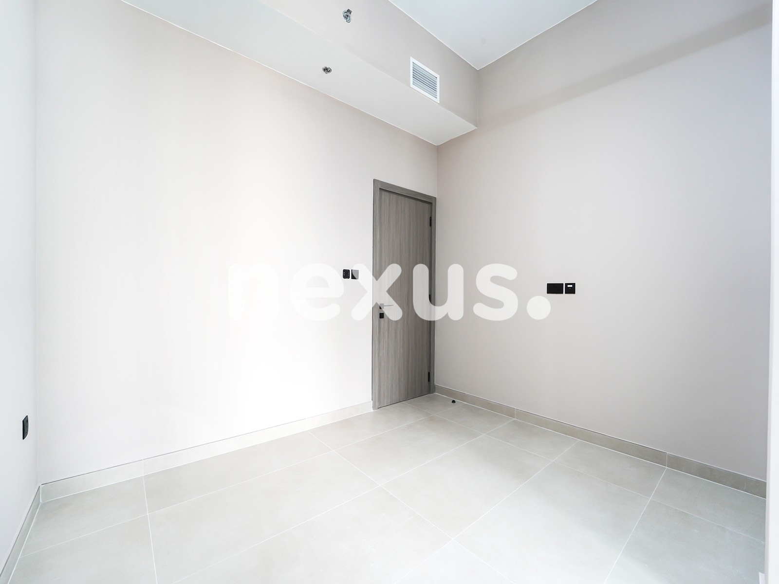 High Floor | Lake View | Brand New