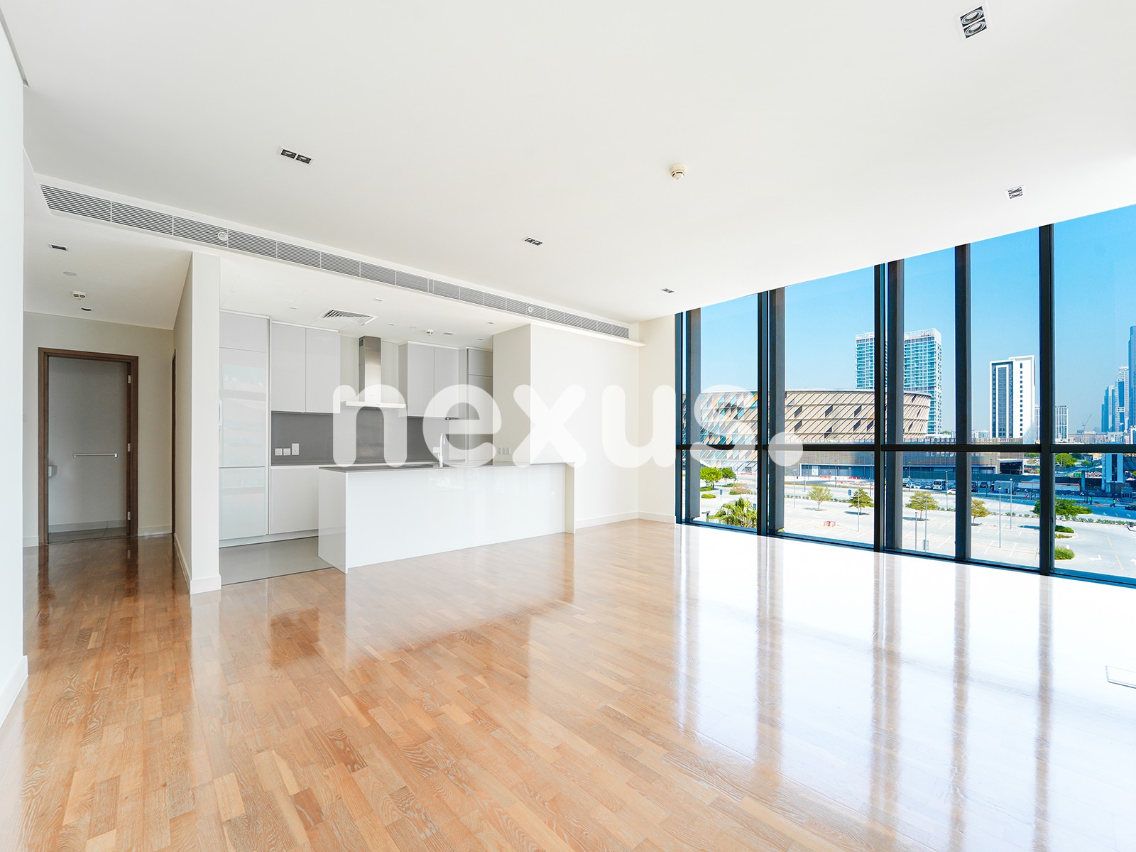 Luxury | Corner | Unfurnished | Maid Room