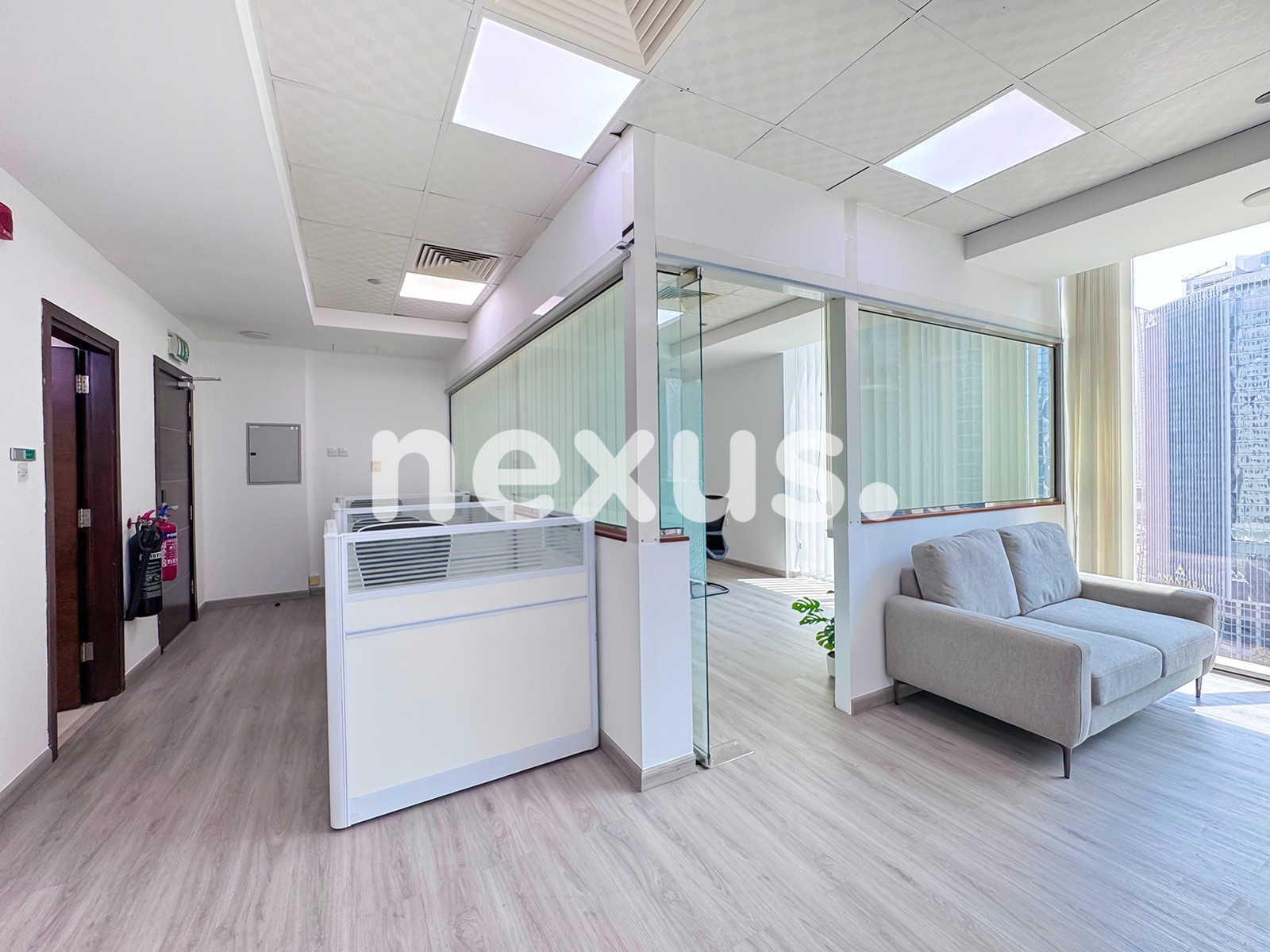 Vacant | Corner Office | Close To Metro