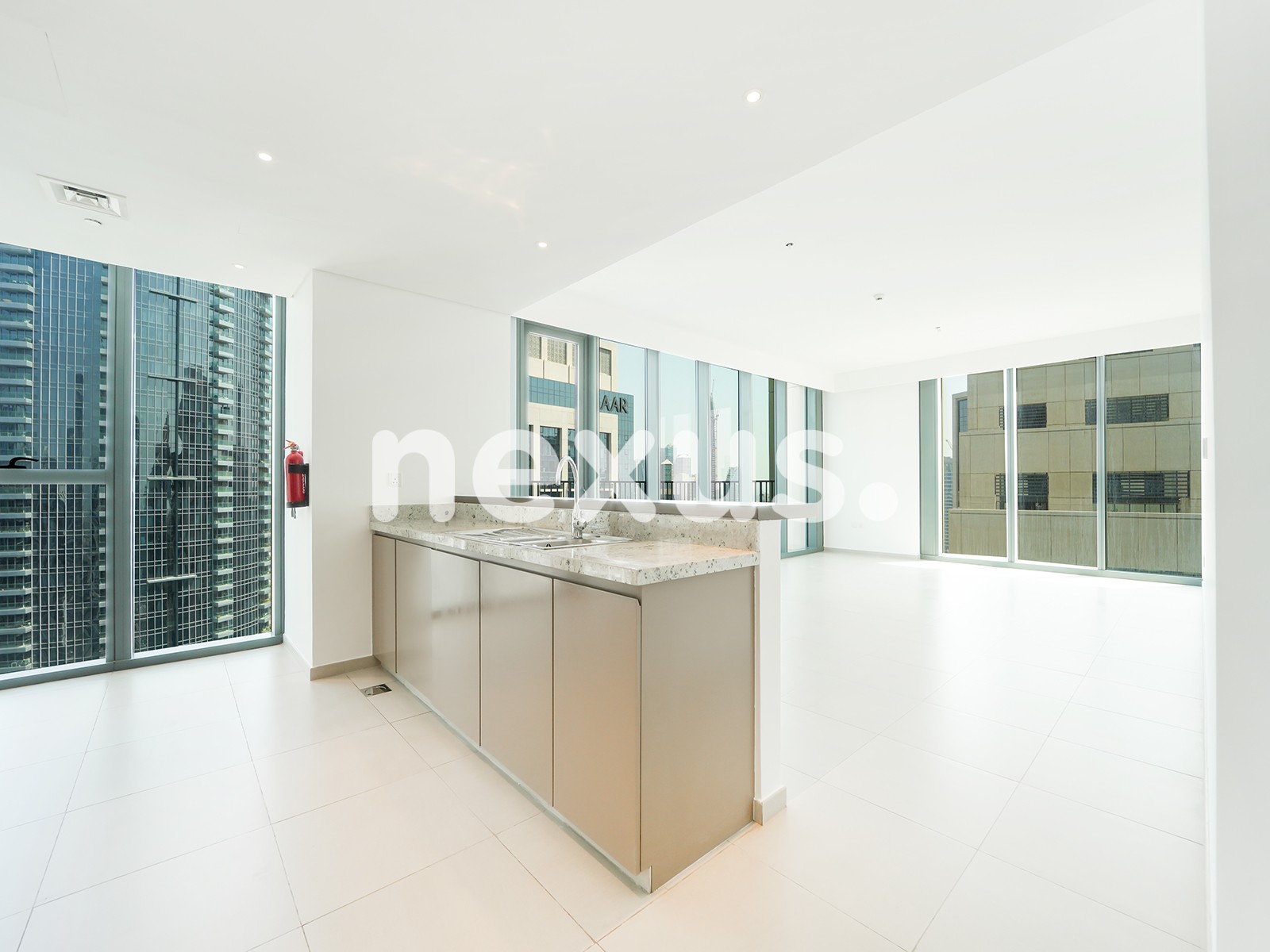 3BD + MAID ROOM| SPACIOUS | PREMIUM LIVING| VACANT