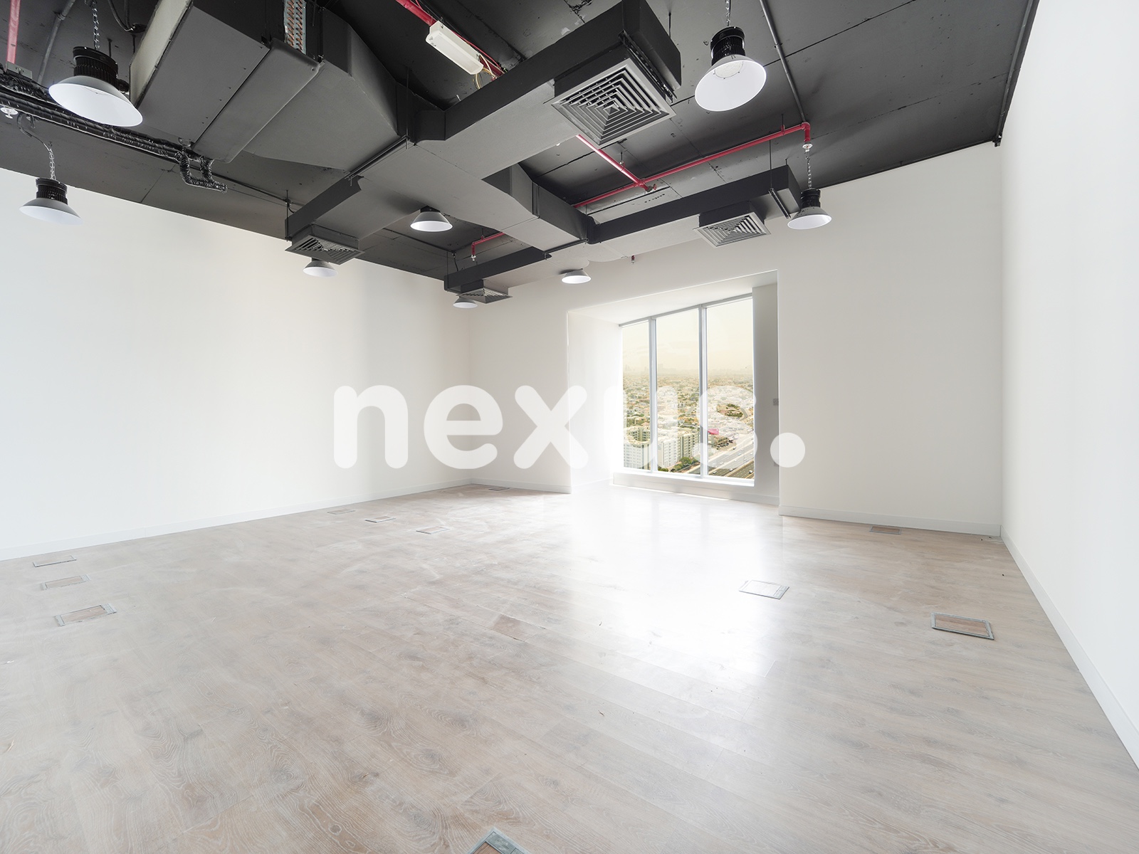 COMMUNITY VIEW | UNFURNISHED | PRIME LOCATION
