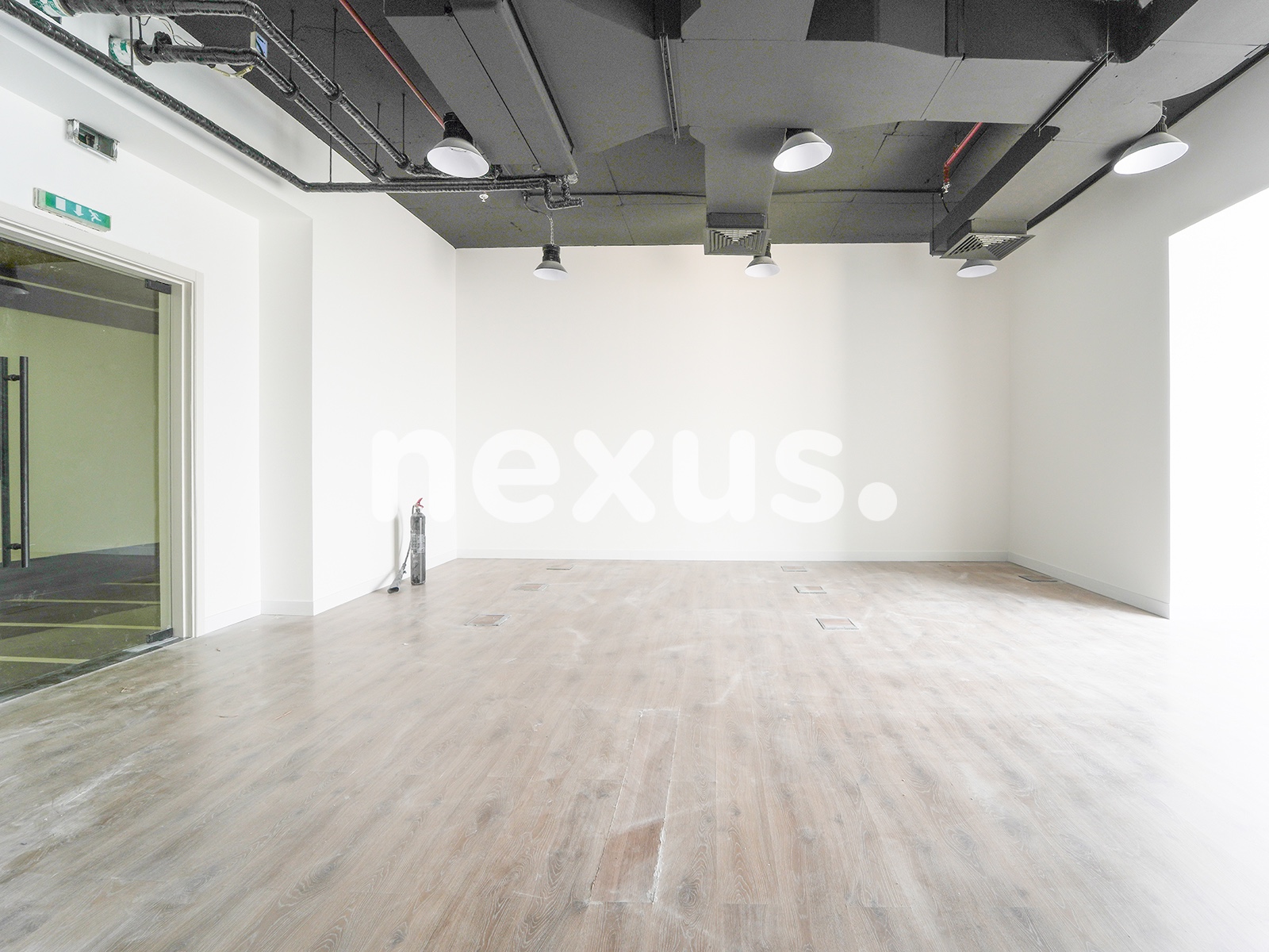 COMMUNITY VIEW | UNFURNISHED | P. LOCATION |VACANT