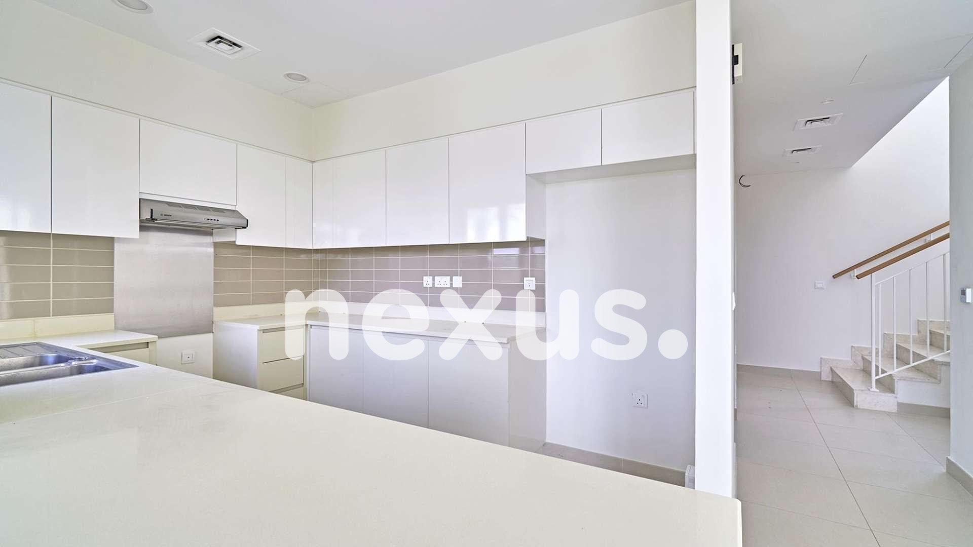 Family Living | End Unit | Landscaped Garden