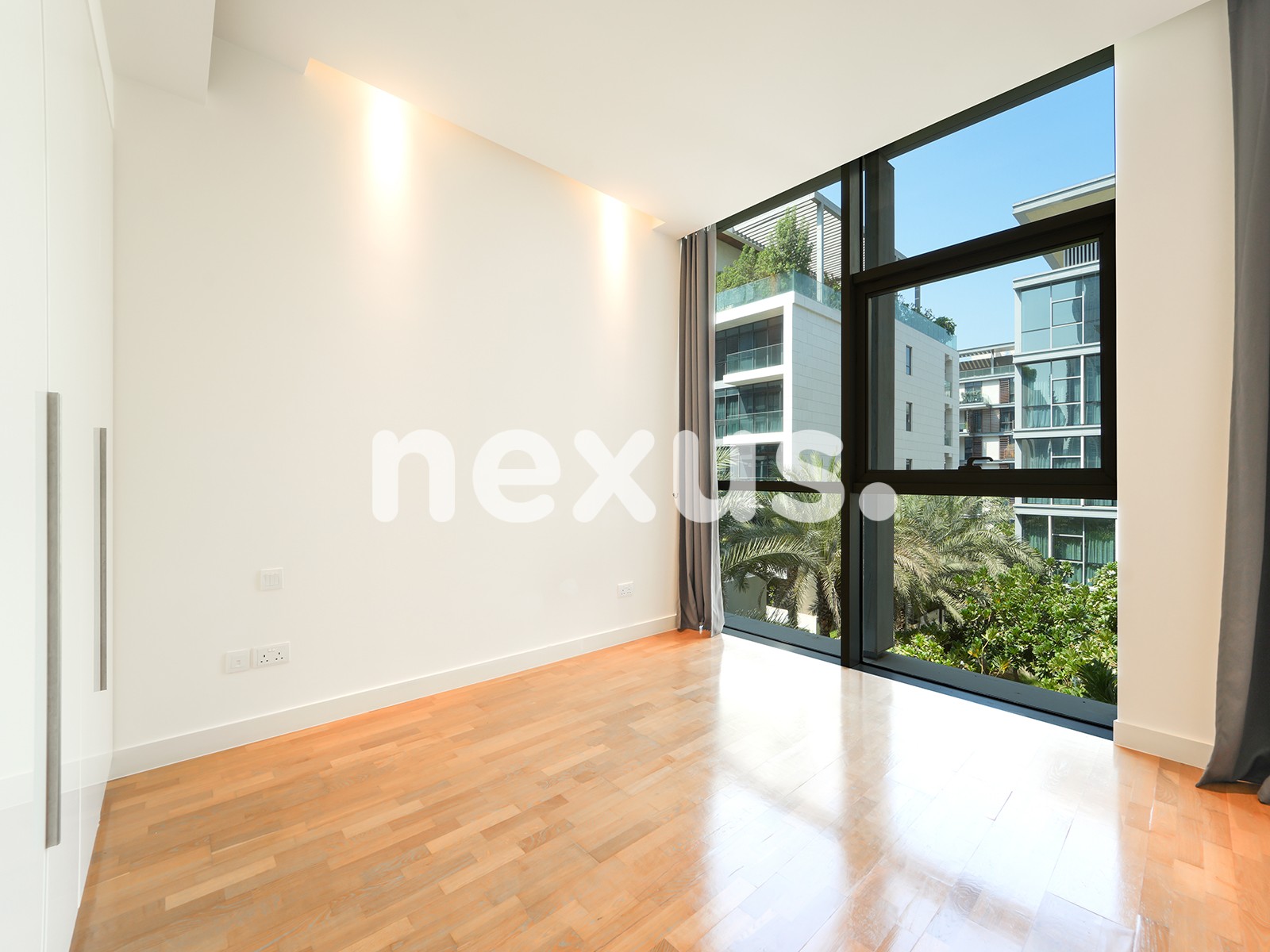 Luxury Living |Corner Unit |Maid Room| Unfurnished