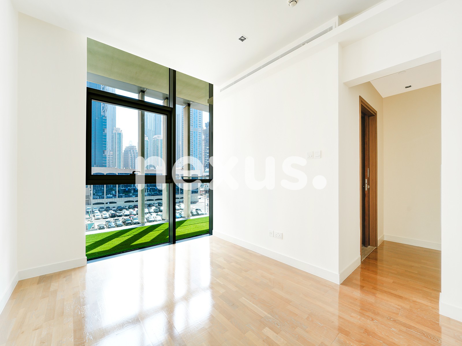 Luxury | Corner | Unfurnished | Maid Room