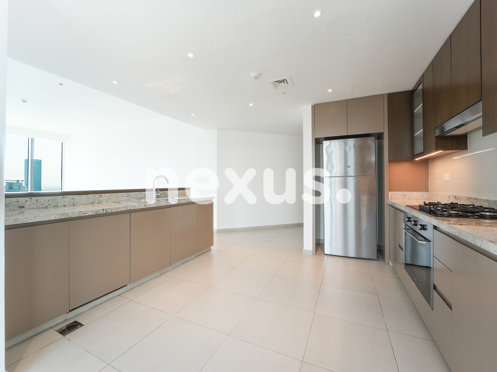 3BD + MAID ROOM| SPACIOUS | PREMIUM LIVING| VACANT