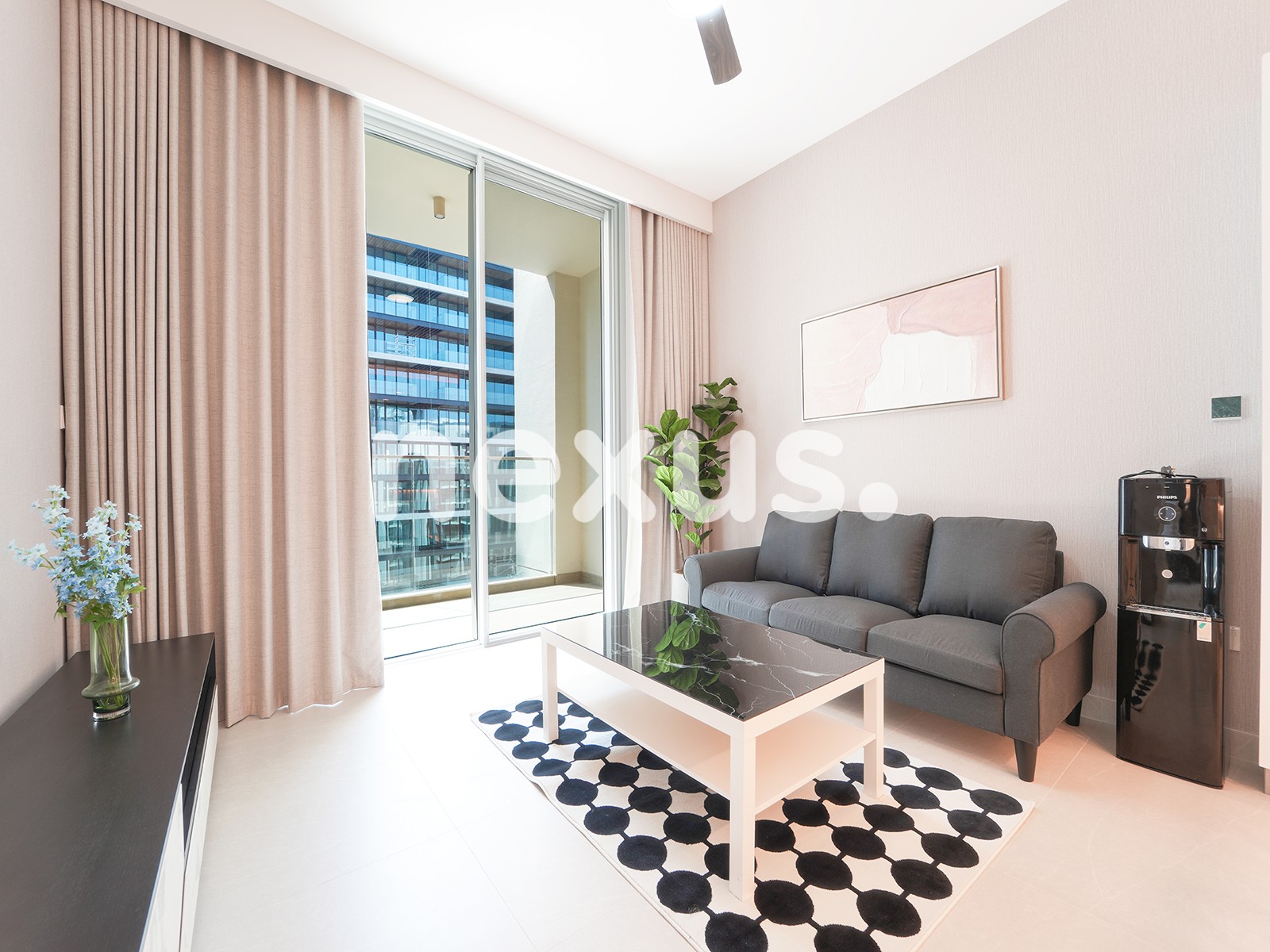 1BD | SPACIOUS | FULLY FURNISHED | VACANT