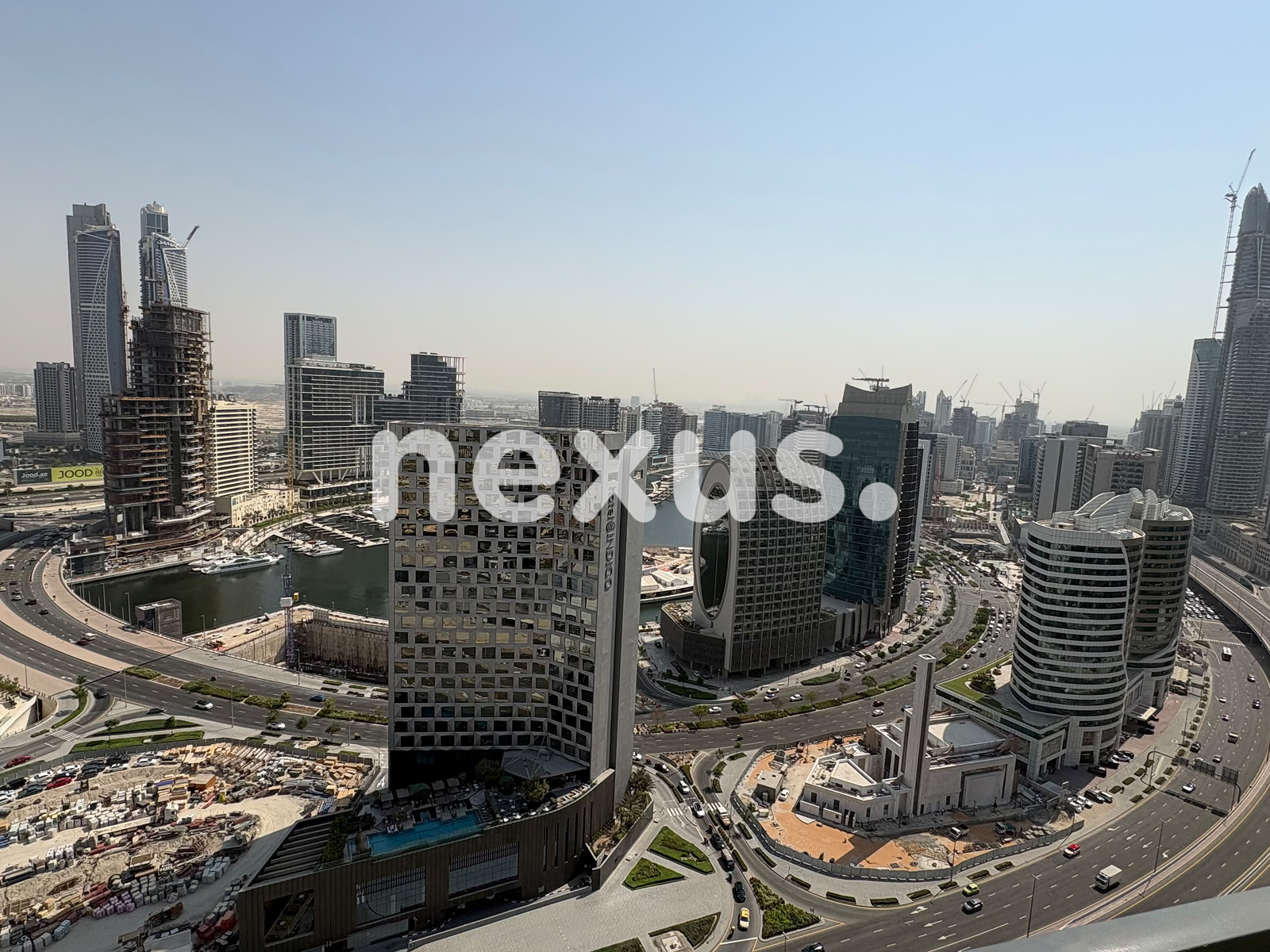 EXCLUSIVE | FULL CANAL VIEW | VACANT | CORNER UNIT