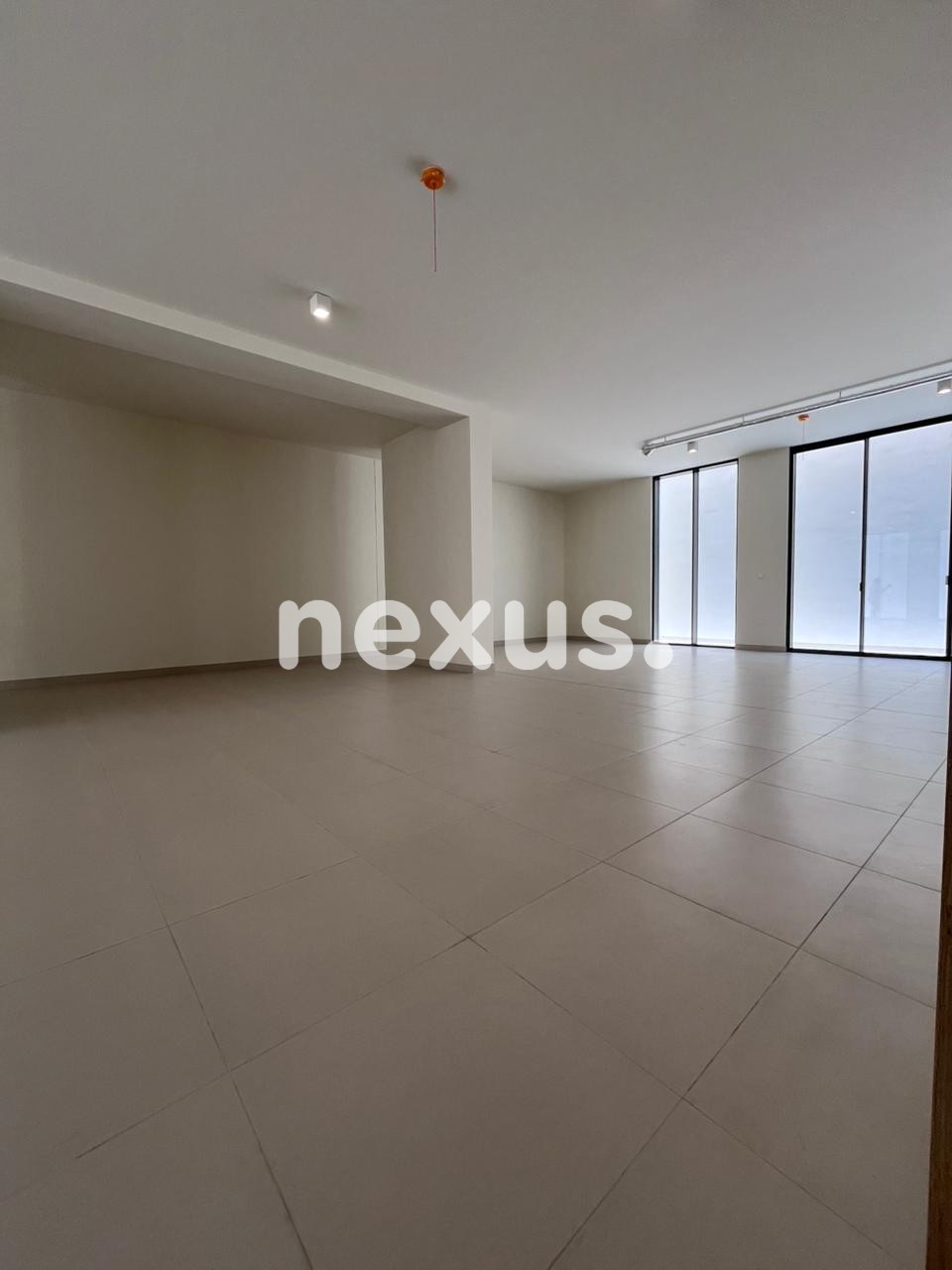 Modern Type| Upgraded| Lagoon Facing | Landscaped