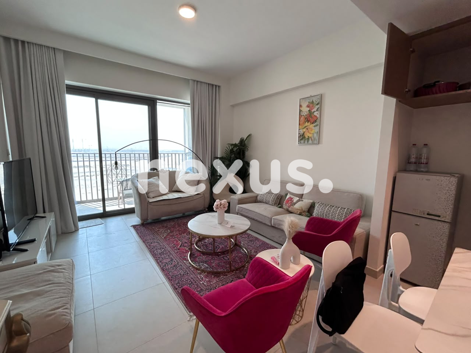 FURNISHED | WATERFRONT LIFESTYLE | COMMUNITY VIEW