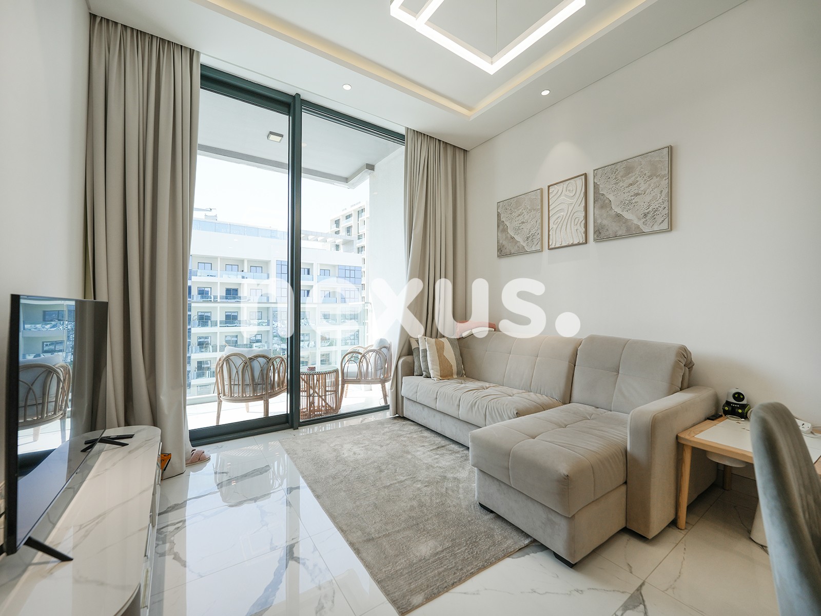 Vacant | Amenities Floor View | Mid Floor
