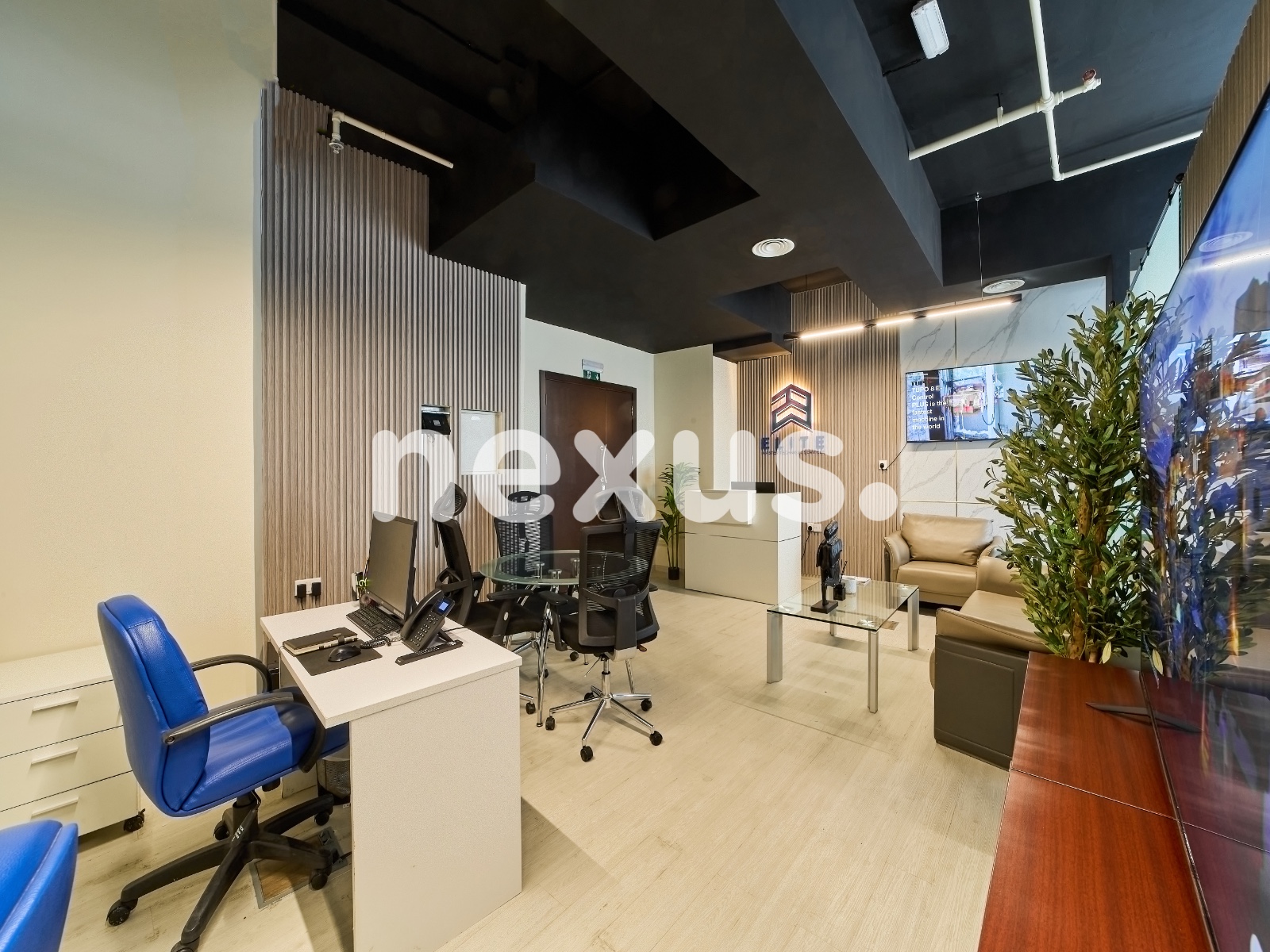 SEA VIEW | CORNER UNIT | VACANT | FULLY FURNISHED