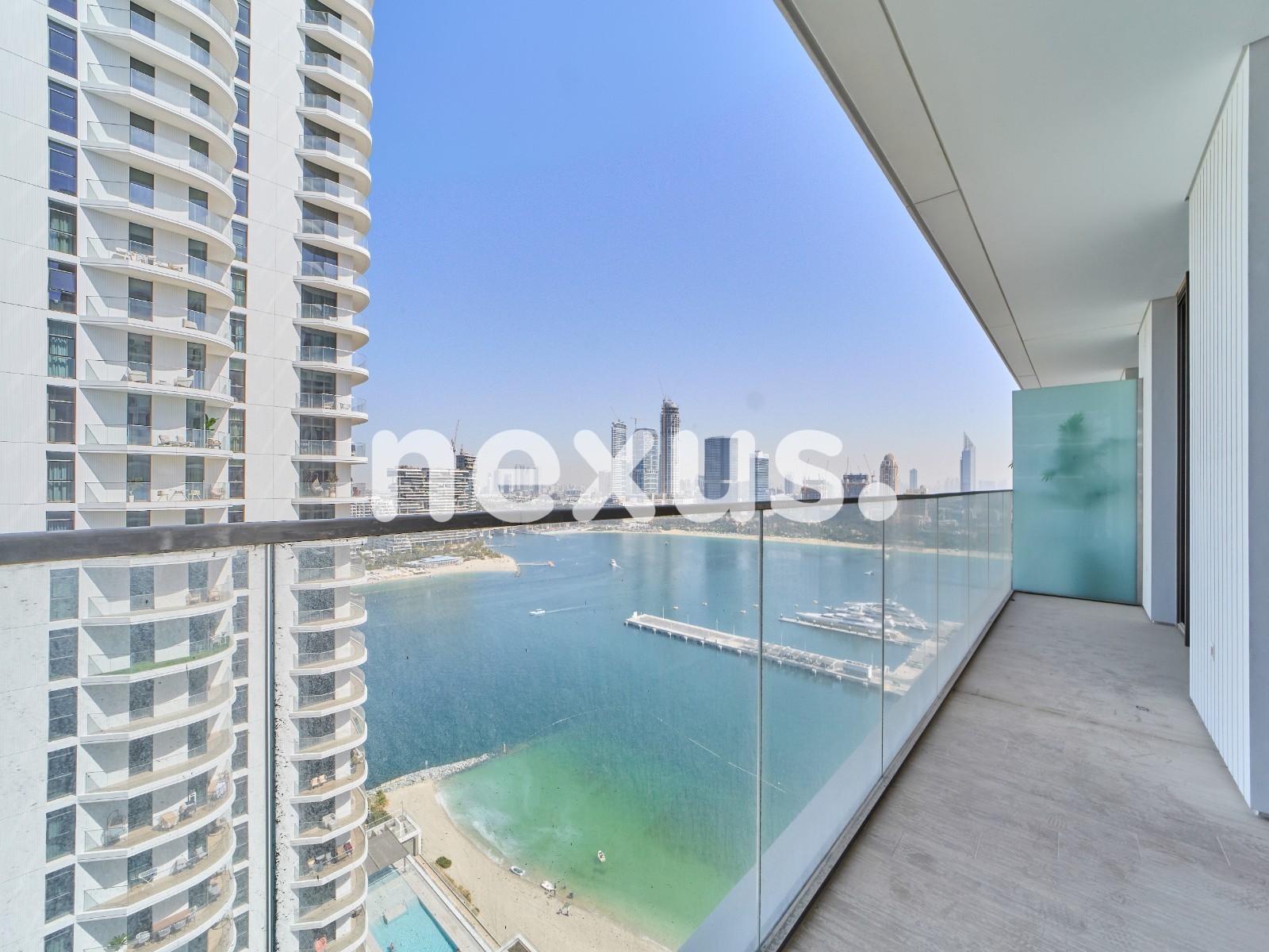 LARGE LAYOUT | HIGH FLOOR | SEA & MARINA VIEWS