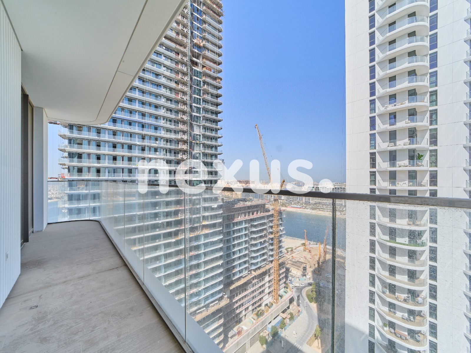 LARGE LAYOUT | HIGH FLOOR | SEA & MARINA VIEWS