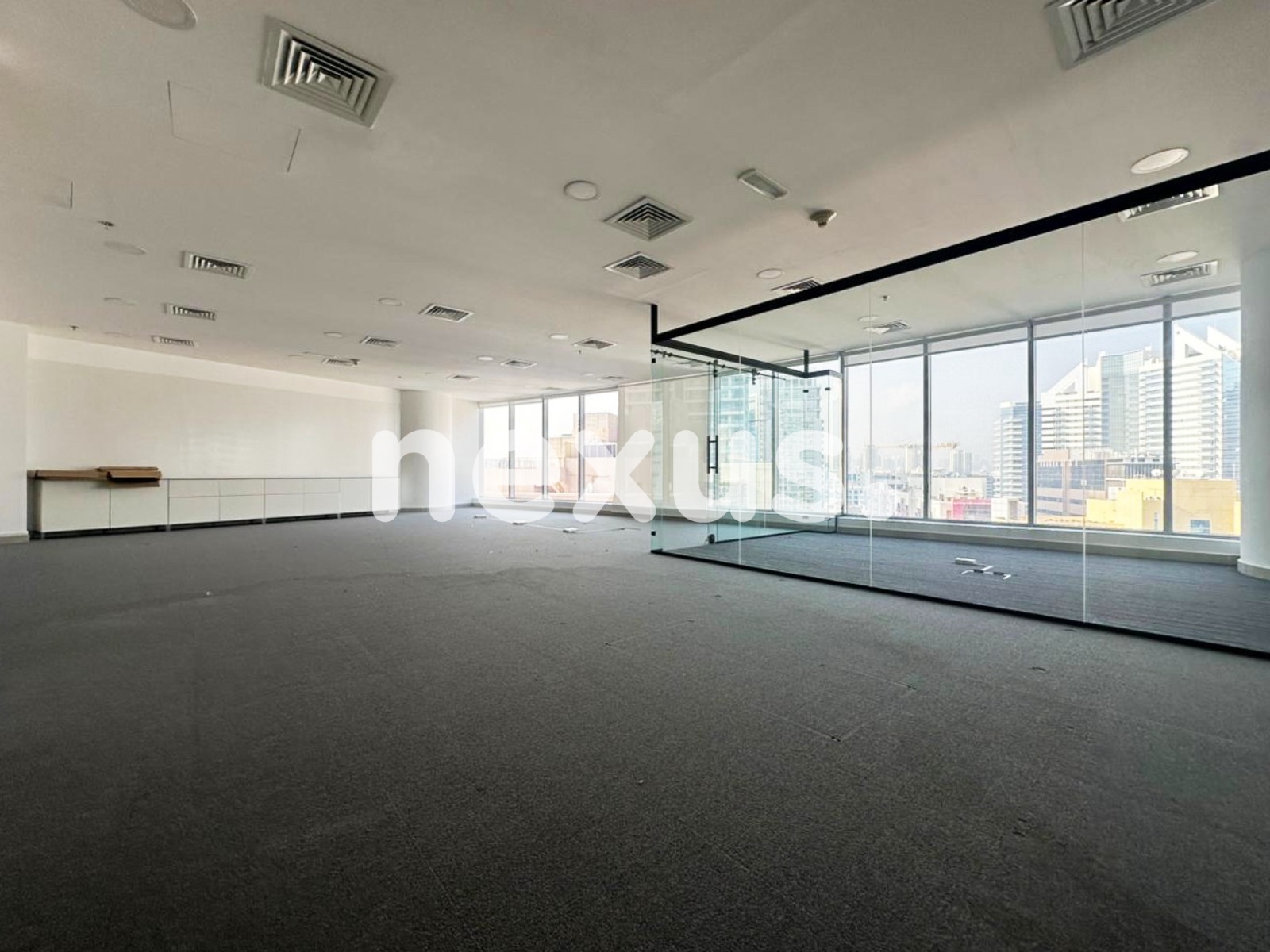 COMMUNITY VIEW | VACANT | UNFURNISHED