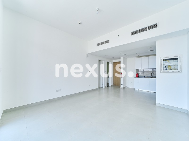Park View | Balcony | Vacant | Spacious