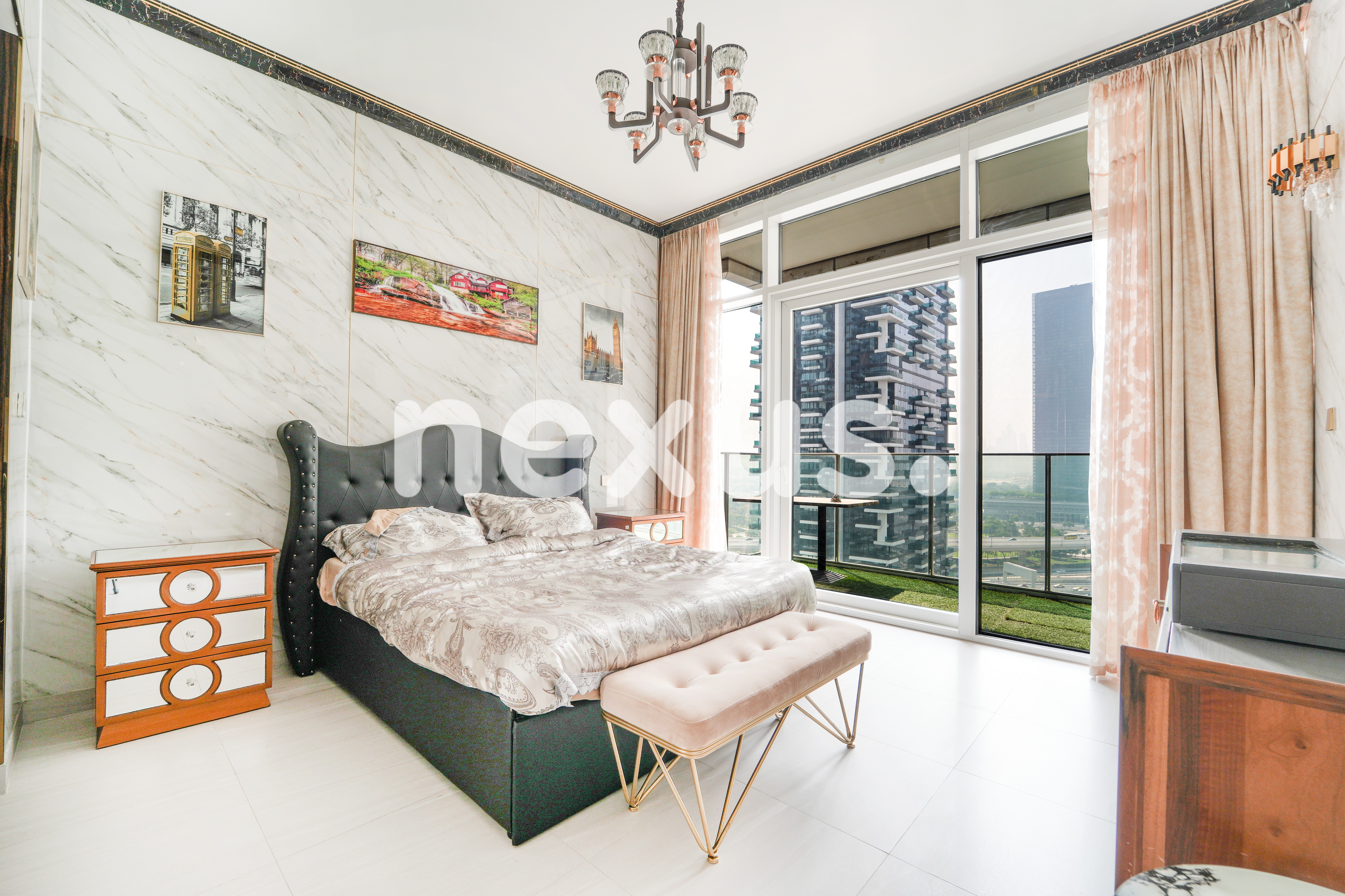 Upgraded & Vacant | Spacious Layout | High Floor