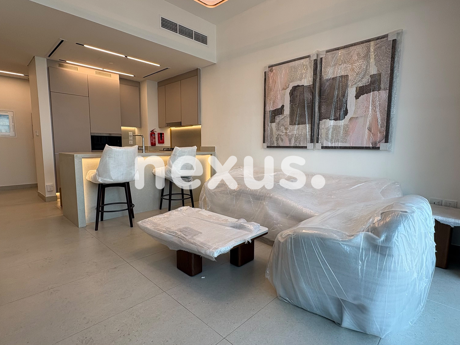 EXCLUSIVE | FULL CANAL VIEW | VACANT | CORNER UNIT