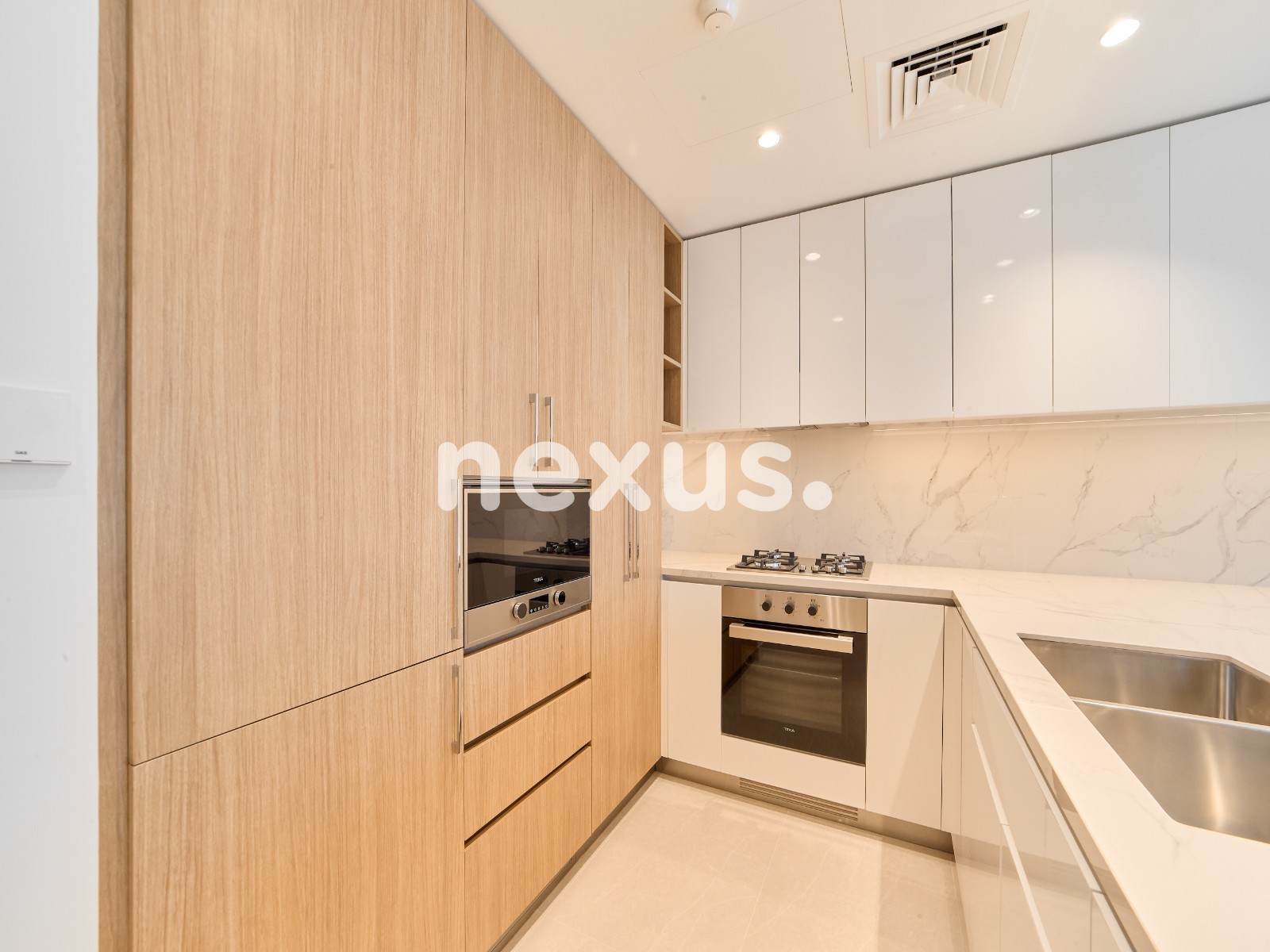 1BD | SPACIOUS | HIGH FLOOR| VACANT