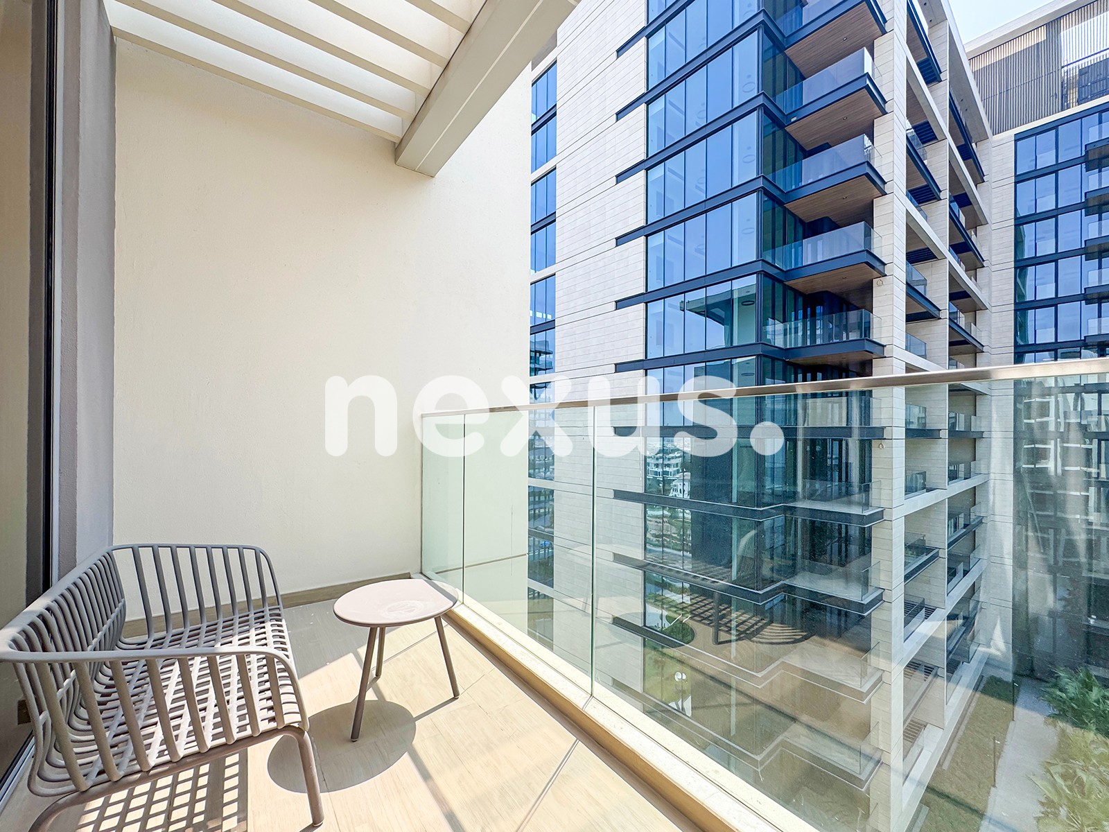 2BD | POOL VIEWS | FULLY FURNISHED | AVAILABLE