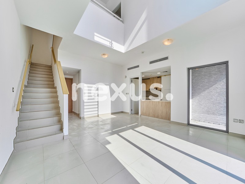 Premium Unit | Spacious | Study Room
