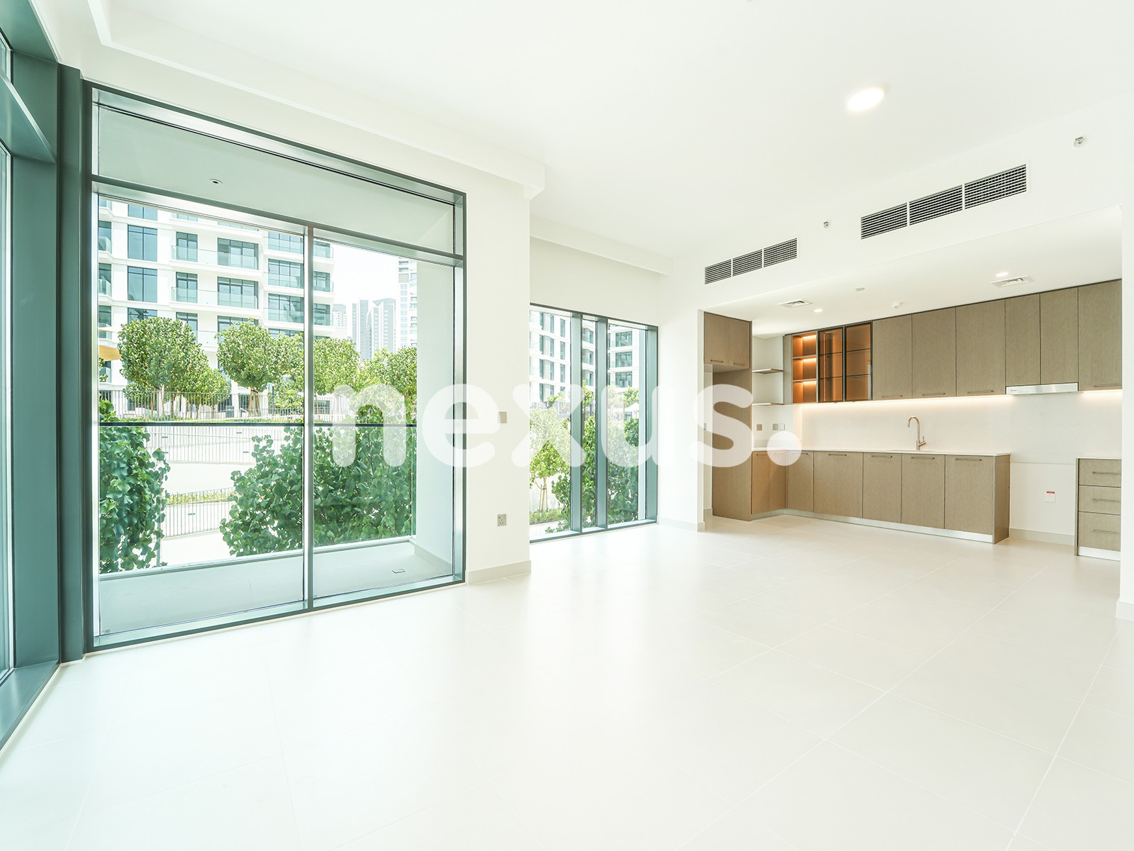 PRIME WATERFRONT | CREEK ISLAND | UNFURNISHED