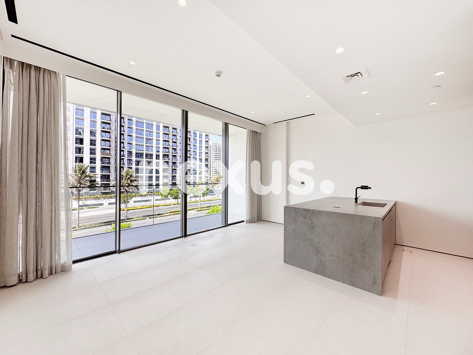 Luxury Interiors | Fitted Appliances | Brand New