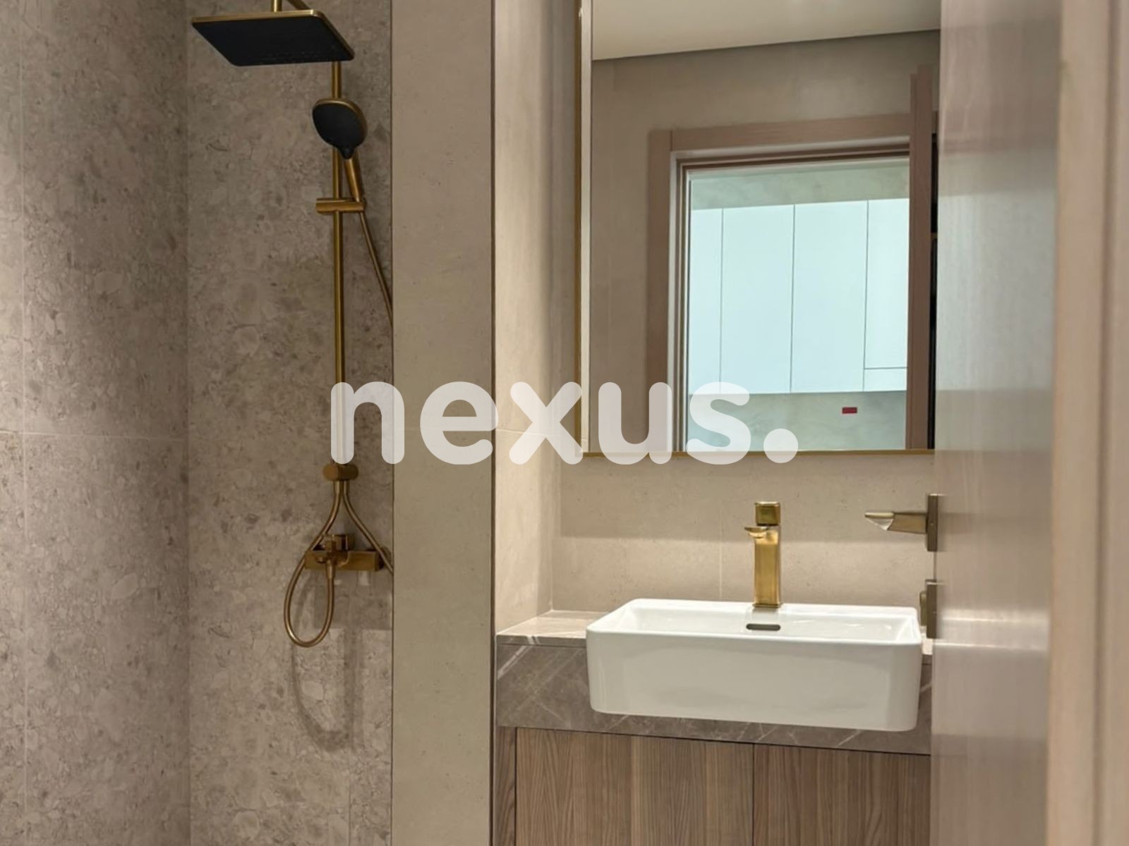 Open View | Tenanted | Modern Studio