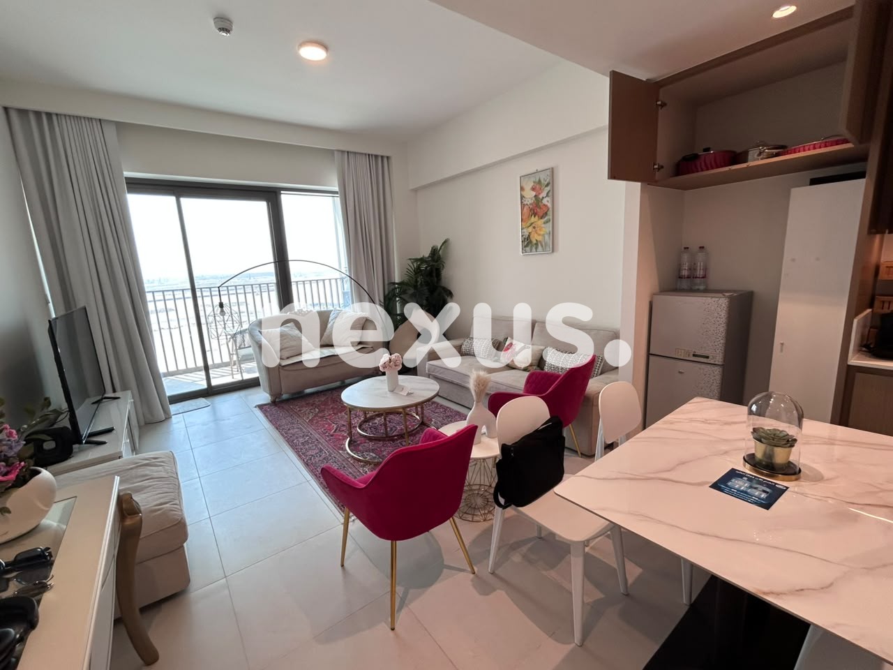 FURNISHED | WATERFRONT LIFESTYLE | COMMUNITY VIEW