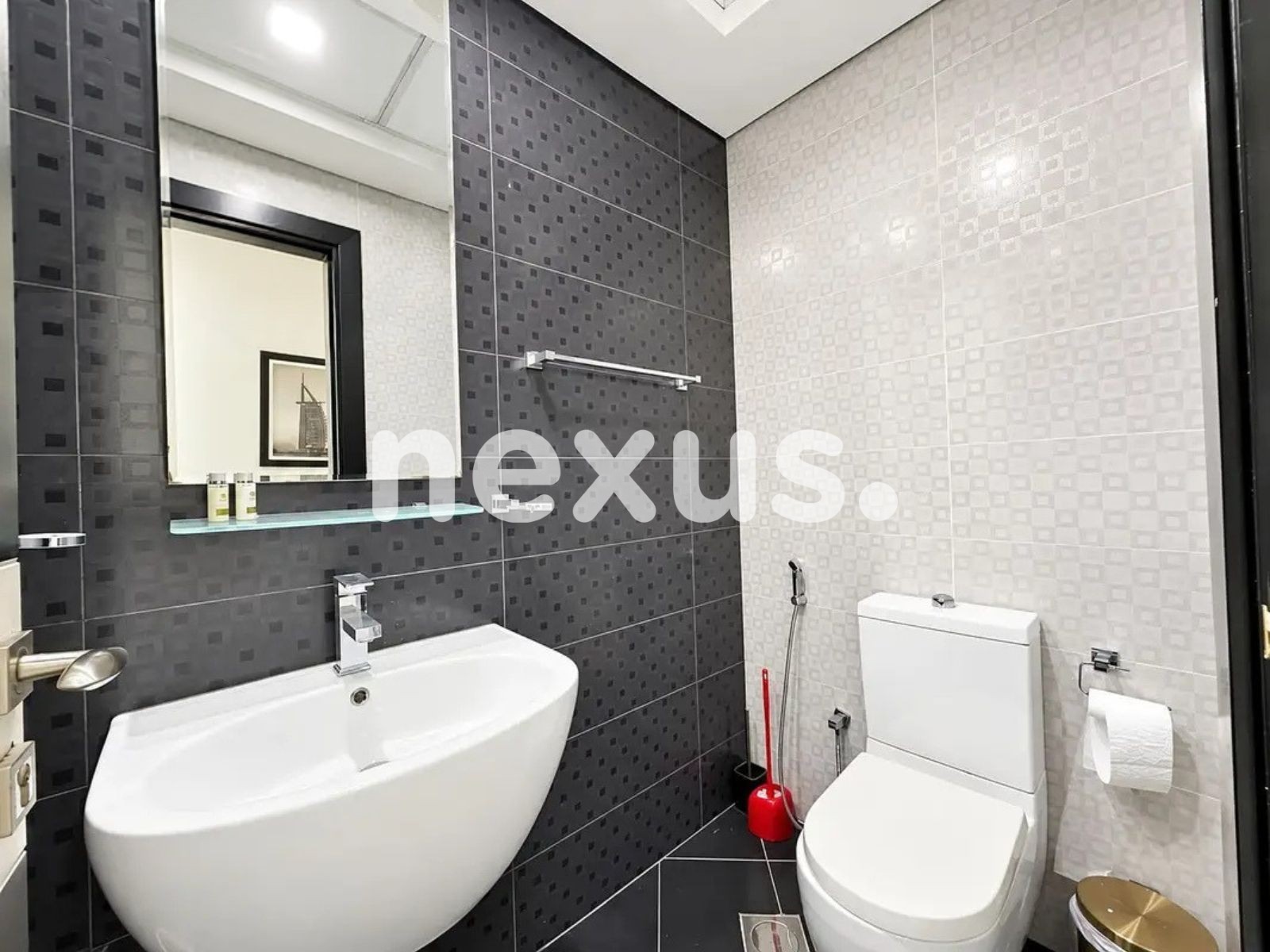 Specious Layout | Modern | Mid Floor