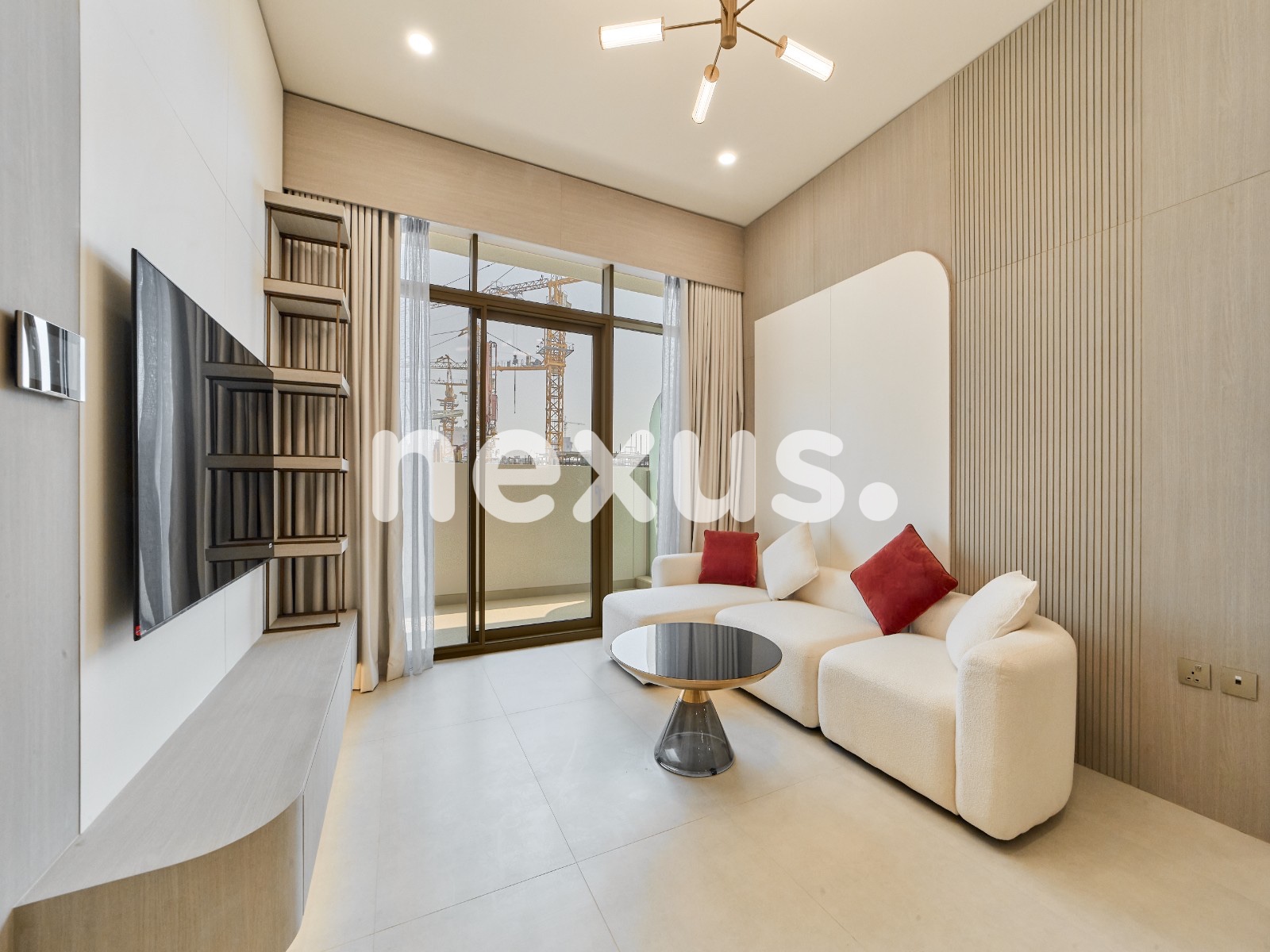 EXCLUSIVE | FULLY FURNISHED | VACANT ON 5 NOVEMBER