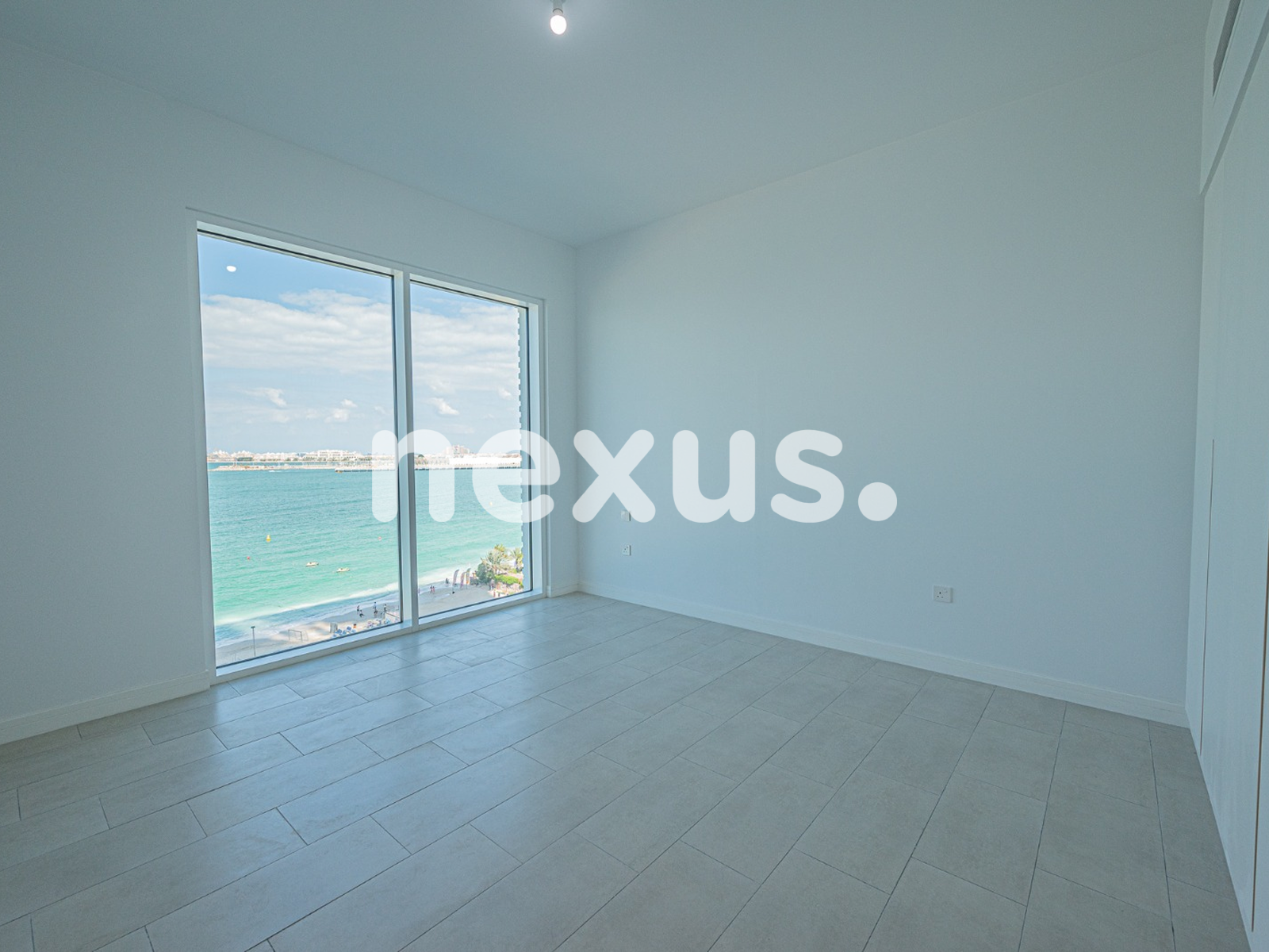 BREATHTAKING SEA VIEW | VACANT | UNFURNISHED