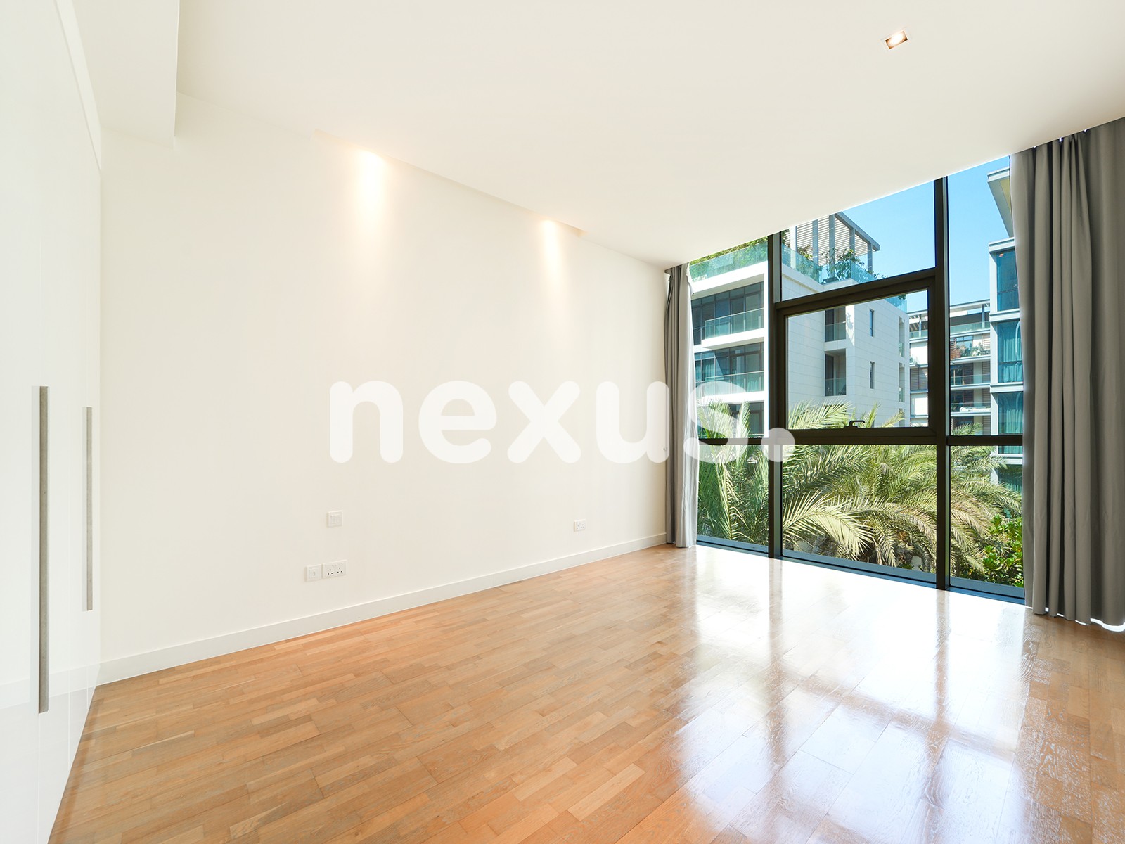Luxury Living |Corner Unit |Maid Room| Unfurnished