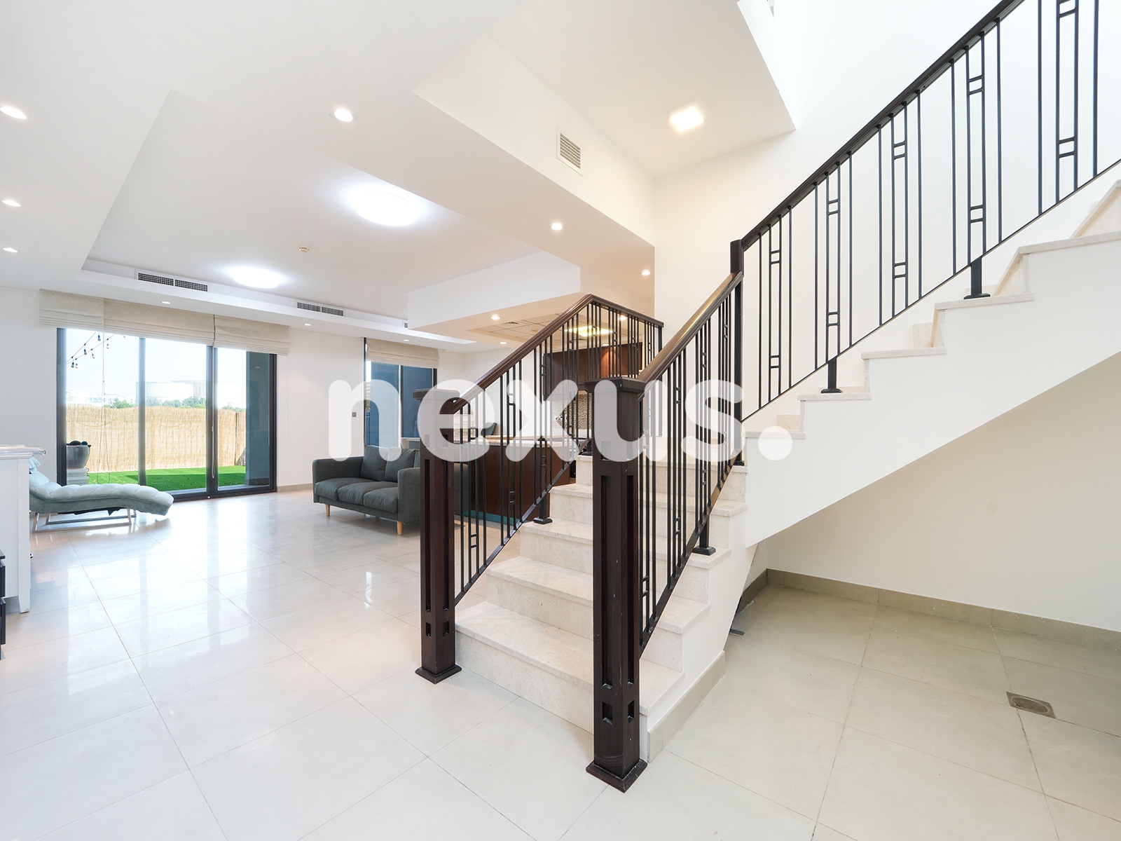 SINGLE ROW |VACANT |FURNISHED | 12 CHEQ| MAID ROOM
