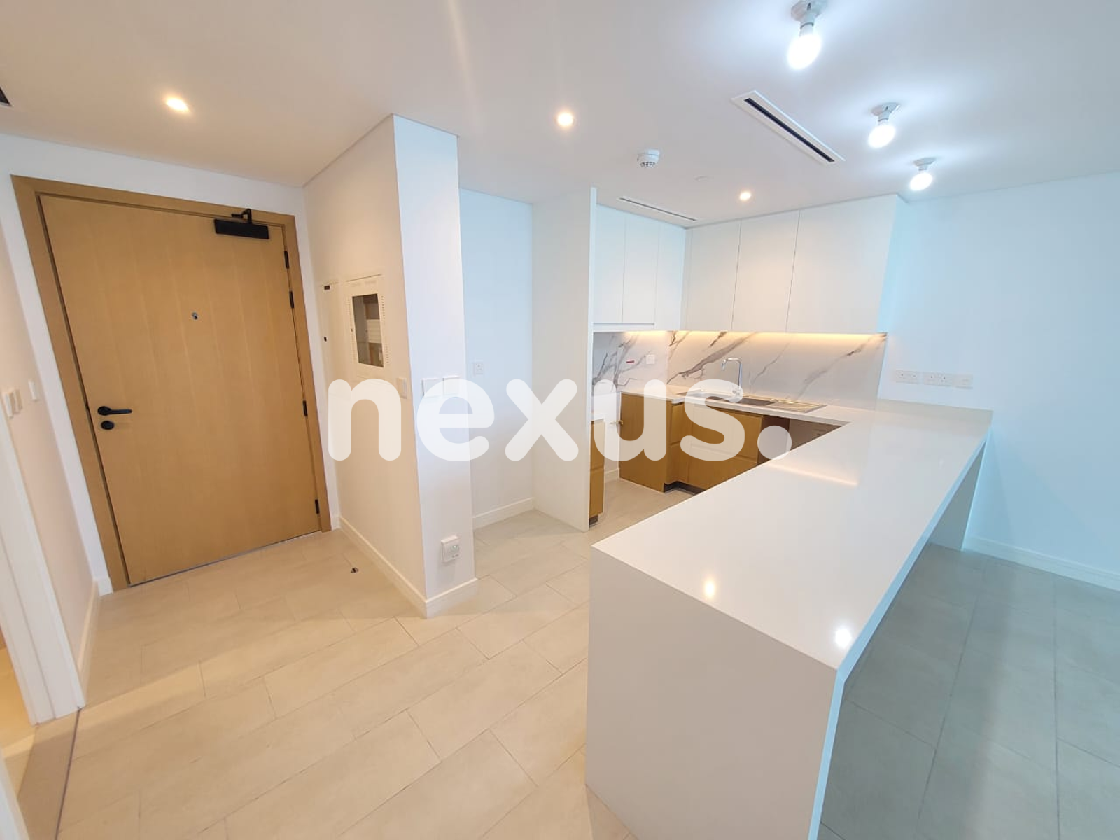 BREATHTAKING SEA VIEW | VACANT | UNFURNISHED
