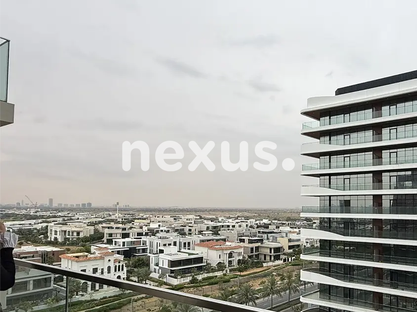 BOULEVARD VIEWS| SEMI FURNISHED| EXCLUSIVE