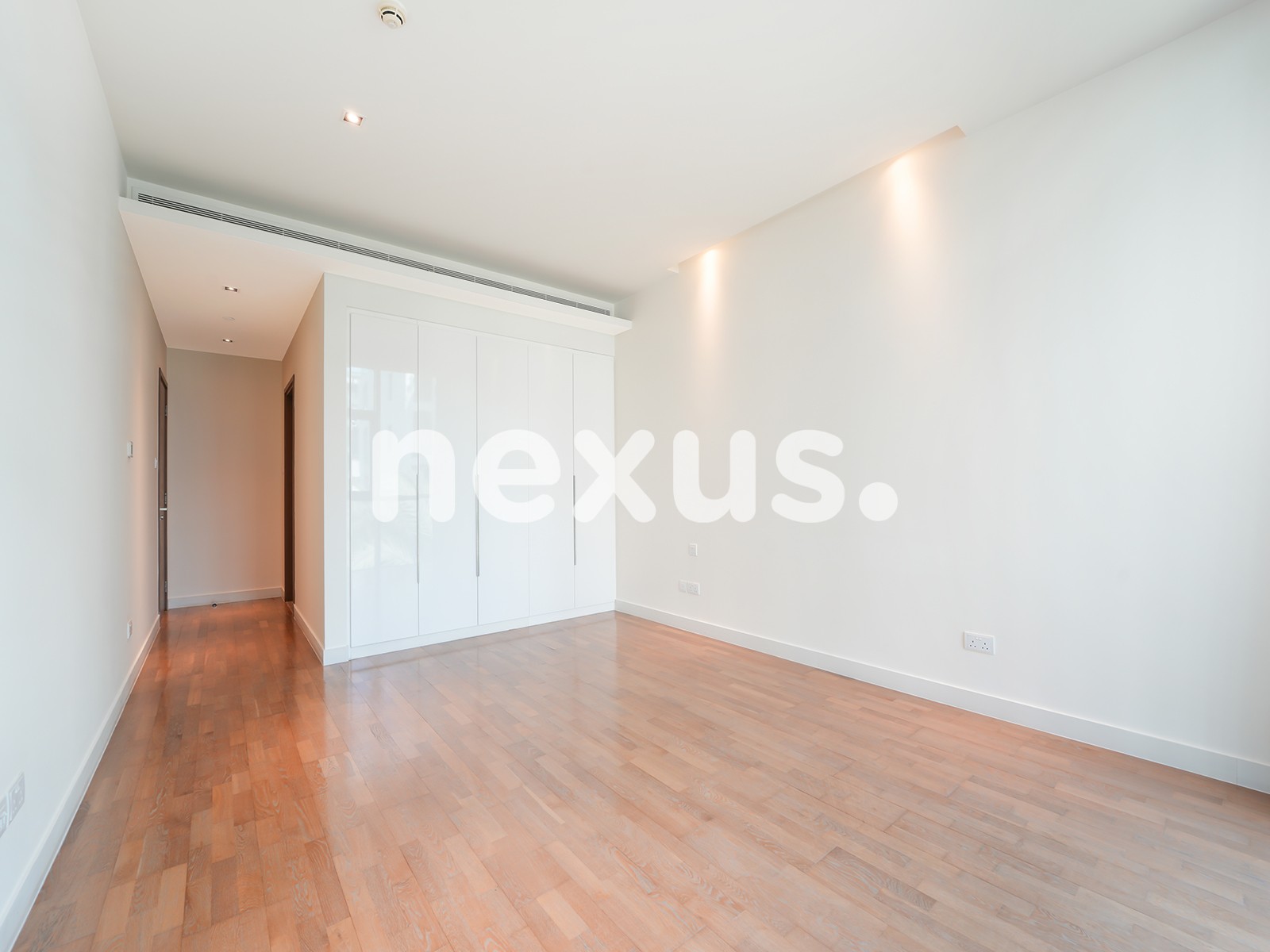 Luxury Living |Corner Unit |Maid Room| Unfurnished
